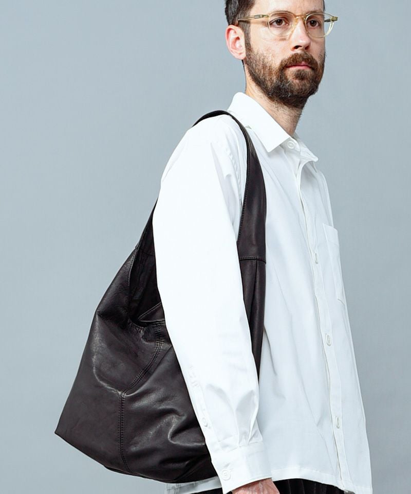 MROLIVE E.O.I】WATER PROOF LIGHT LEATHER -ECO TOTE トートバッグ