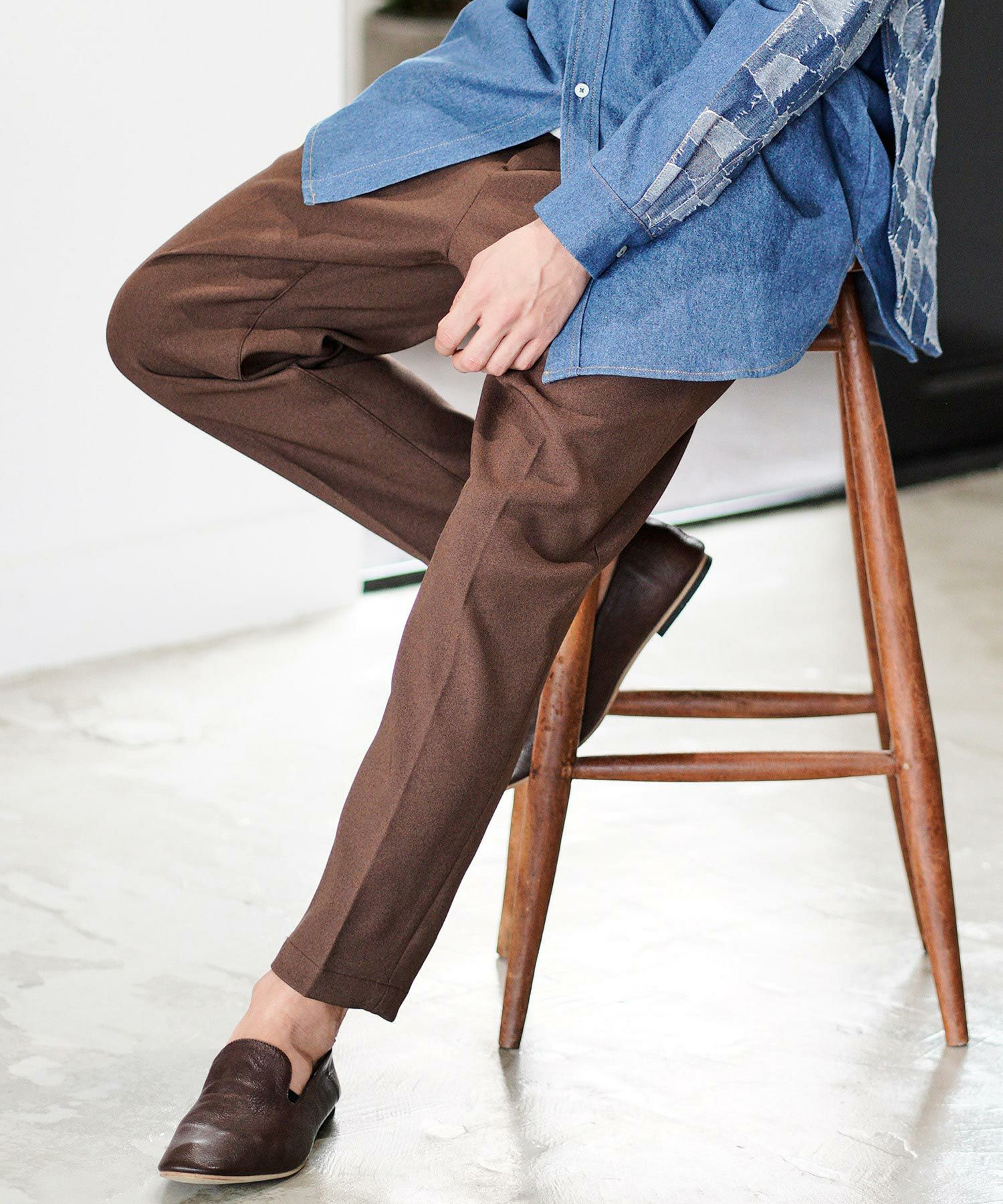 30%OFF【CAMBIO(カンビオ)】テーパードライン裾シングルトラウザー