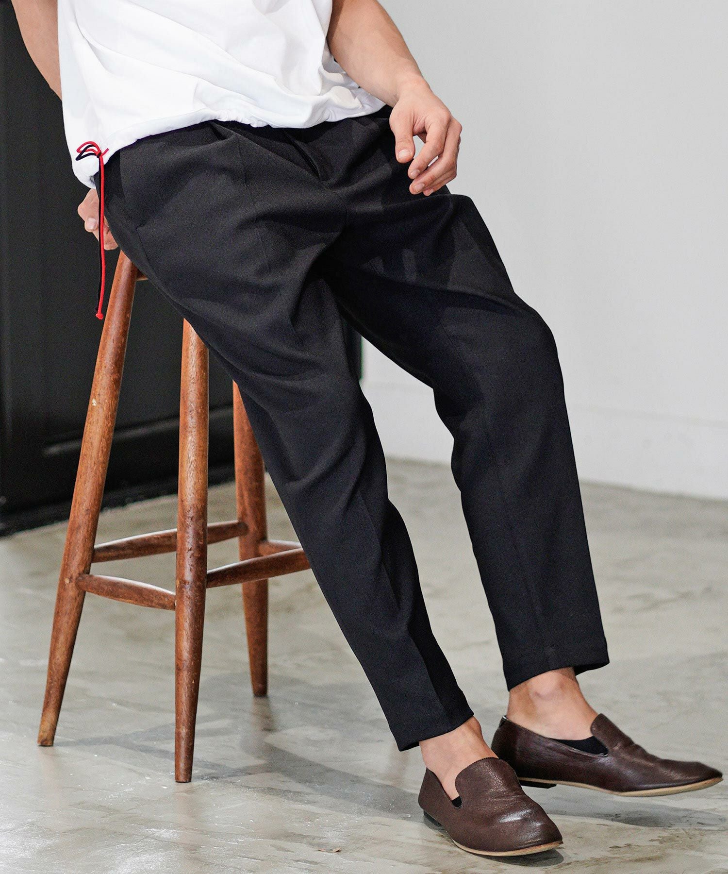 30%OFF【CAMBIO(カンビオ)】テーパードライン裾シングルトラウザー