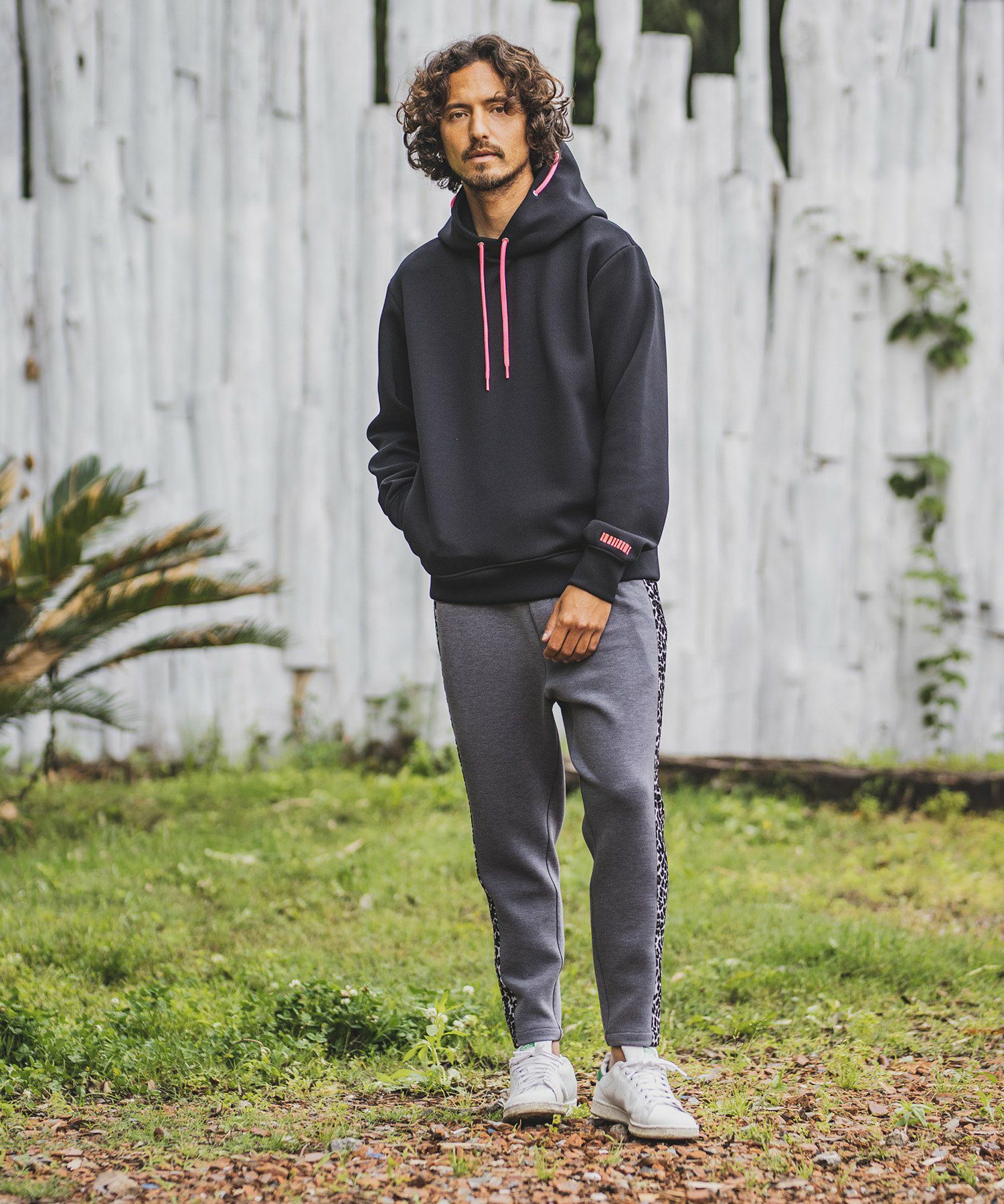 felkod(フィルコッド)】Neon Cord Cardboard Knit Parka パーカー