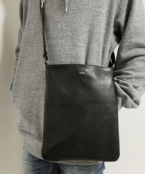 DECADE(ディケイド)】【予約販売8月上旬～中旬入荷】Mini Wallet Phone