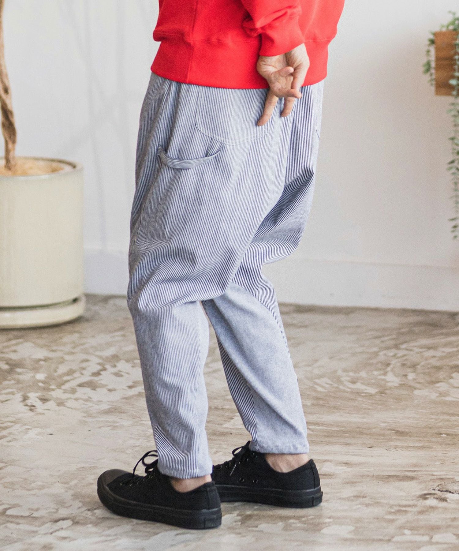 CAMBIO(カンビオ)】ヒッコリーデニム裾リブ使いテーパードパンツ