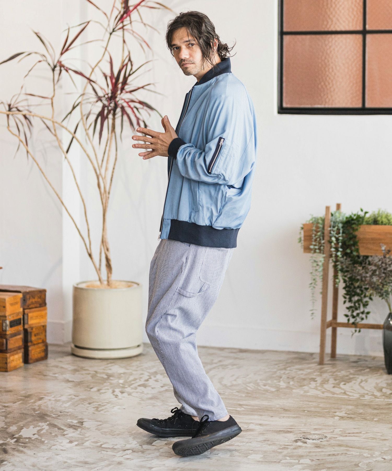 CAMBIO(カンビオ)】ヒッコリーデニム裾リブ使いテーパードパンツ