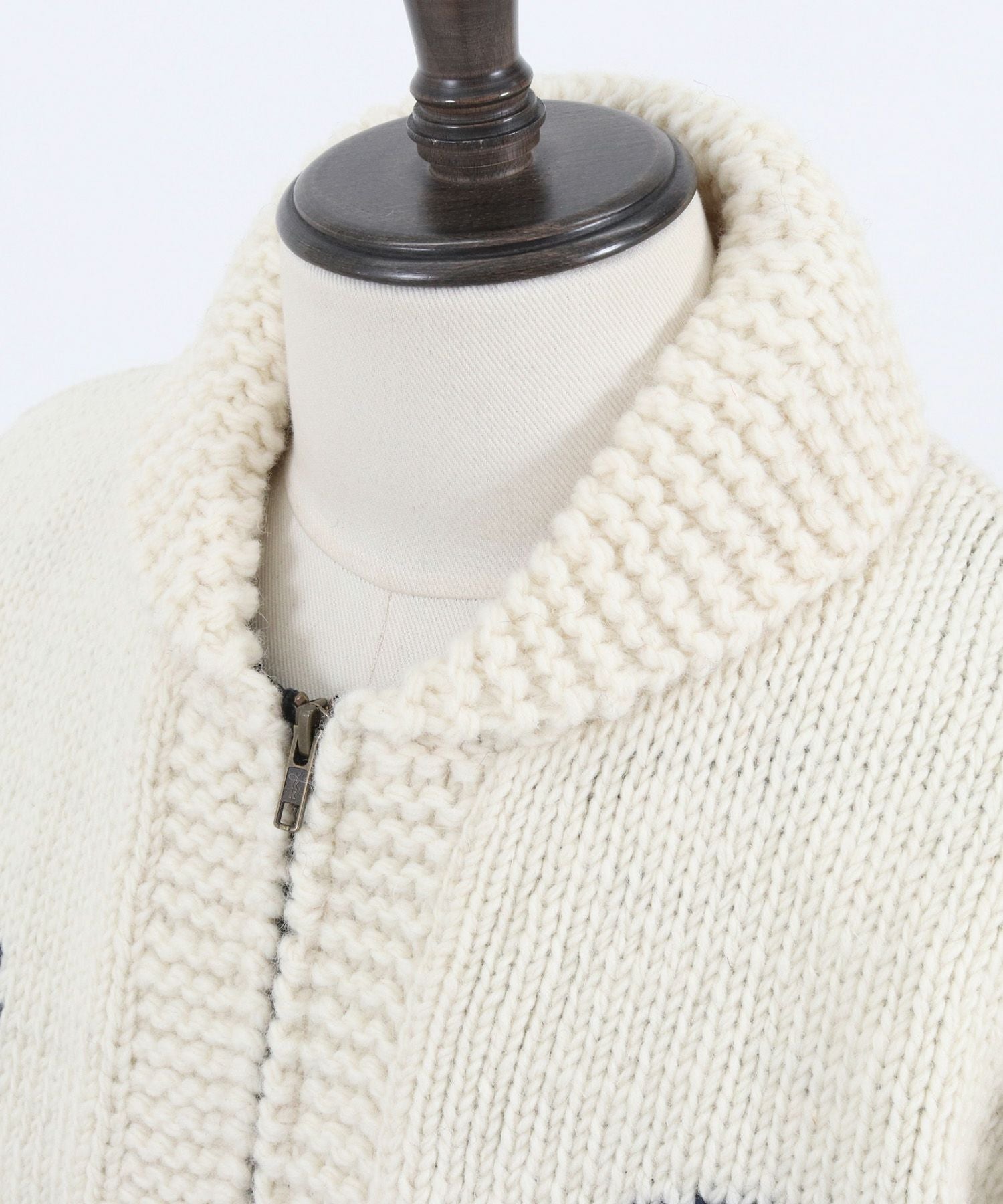 ハンドカウチンニット ホワイト 50%OFF【CAMBIO(カンビオ)】【HIMALAYAN CLIMBERS HAND-KNIT別注