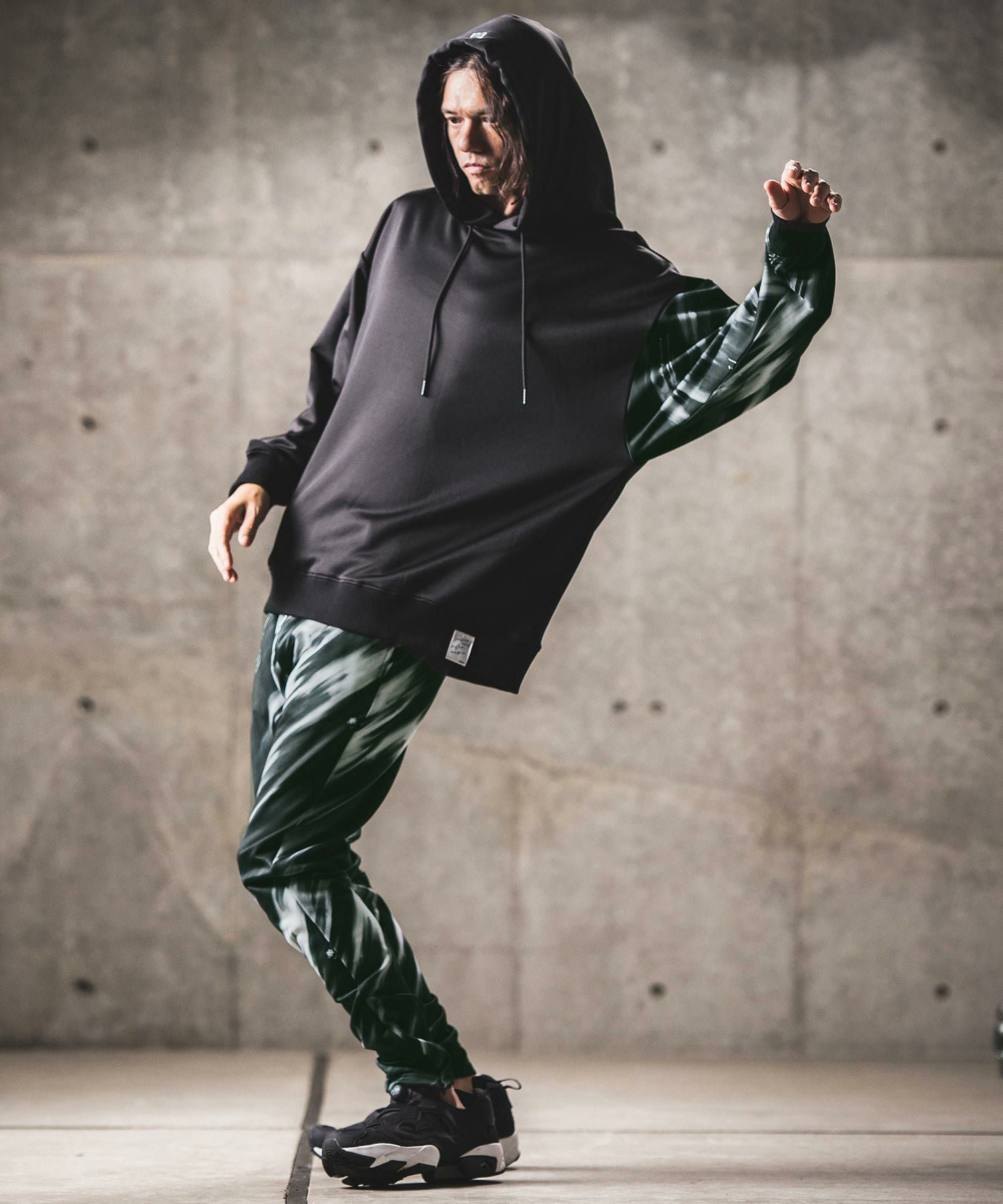 グラボ　コップ様 30%OFF【GLIMCLAP(グリムクラップ)】 One arm design hooded jersey