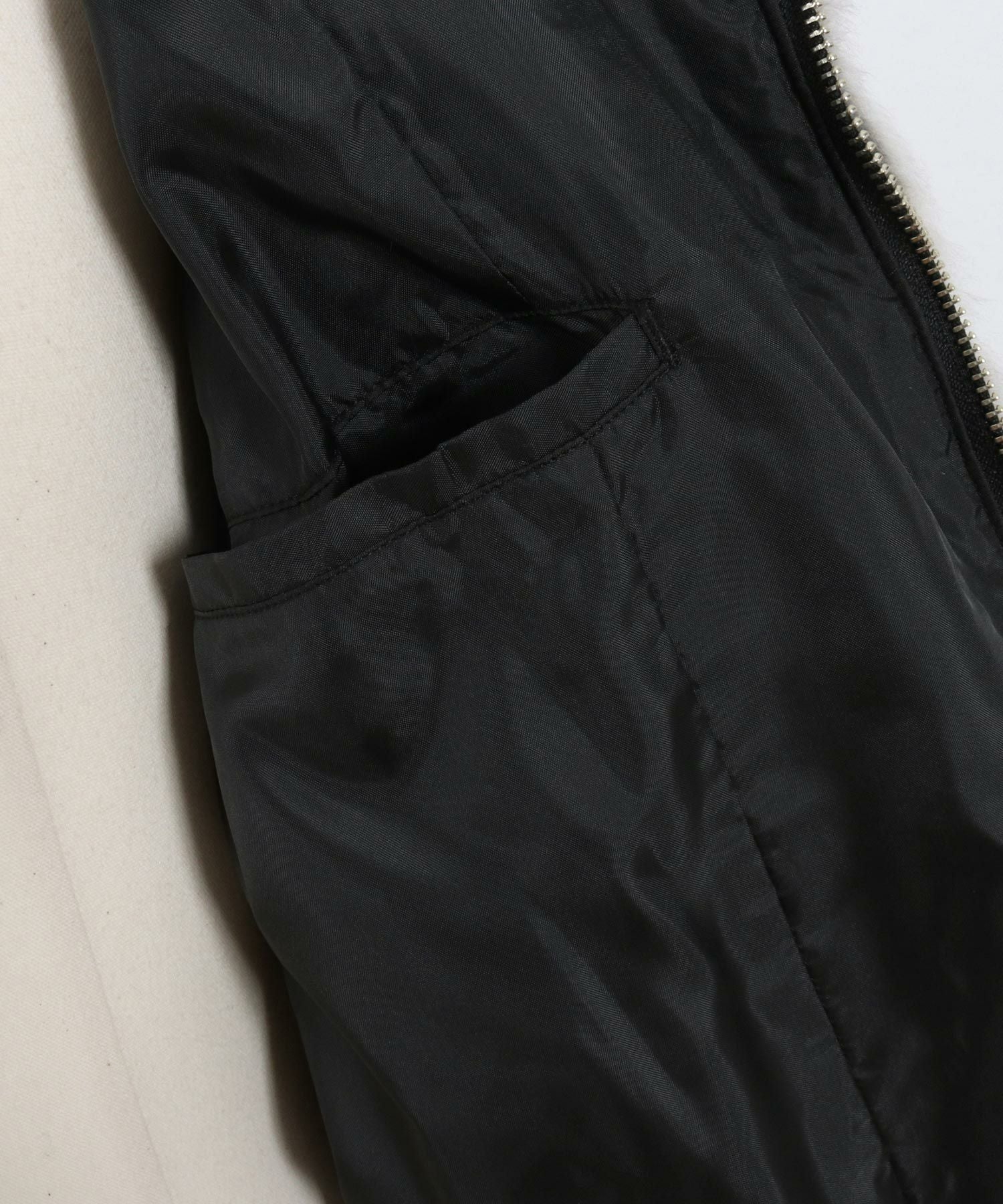 50%OFF【GLIMCLAP(グリムクラップ)】Fake fur collarless design 50%OFF【GLIMCLAP(グリムクラップ)】Fake fur collarless design