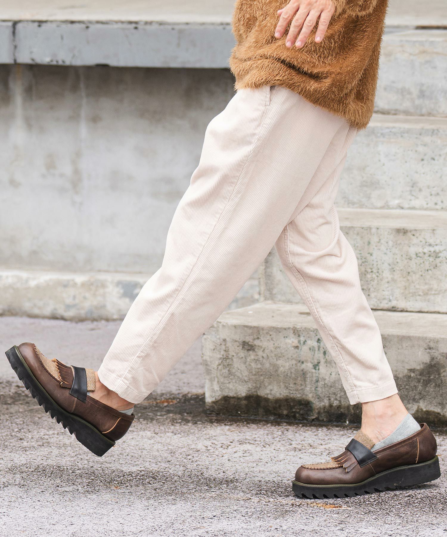 CAMBIO コーデュロイ テーパードパンツ L 60%OFF【CAMBIO(カンビオ)】コーデュロイテーパードパンツ | CAMBIO