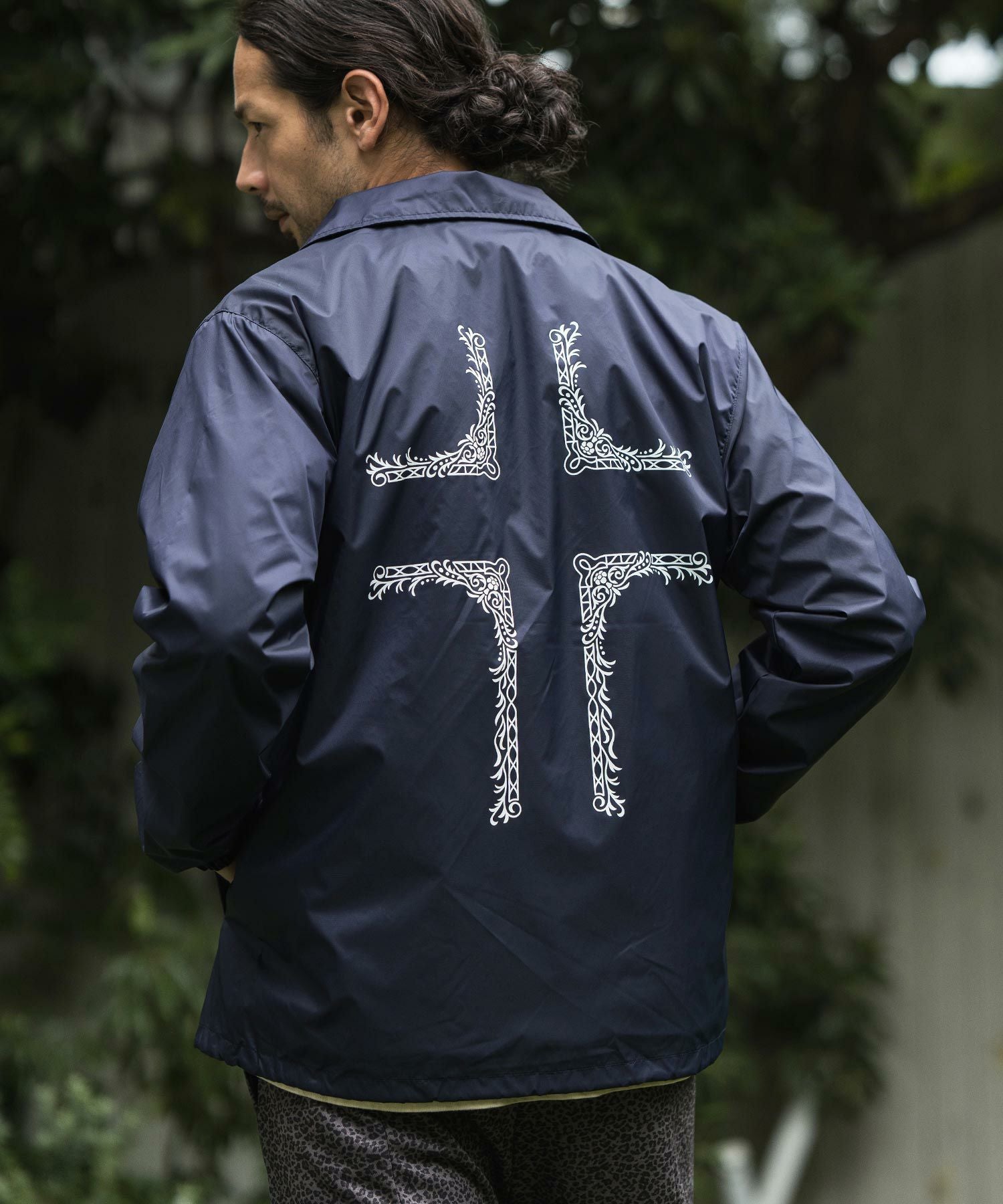 50%OFF【CAMBIO(カンビオ)】プリントコーチジャケット（Cross Frame