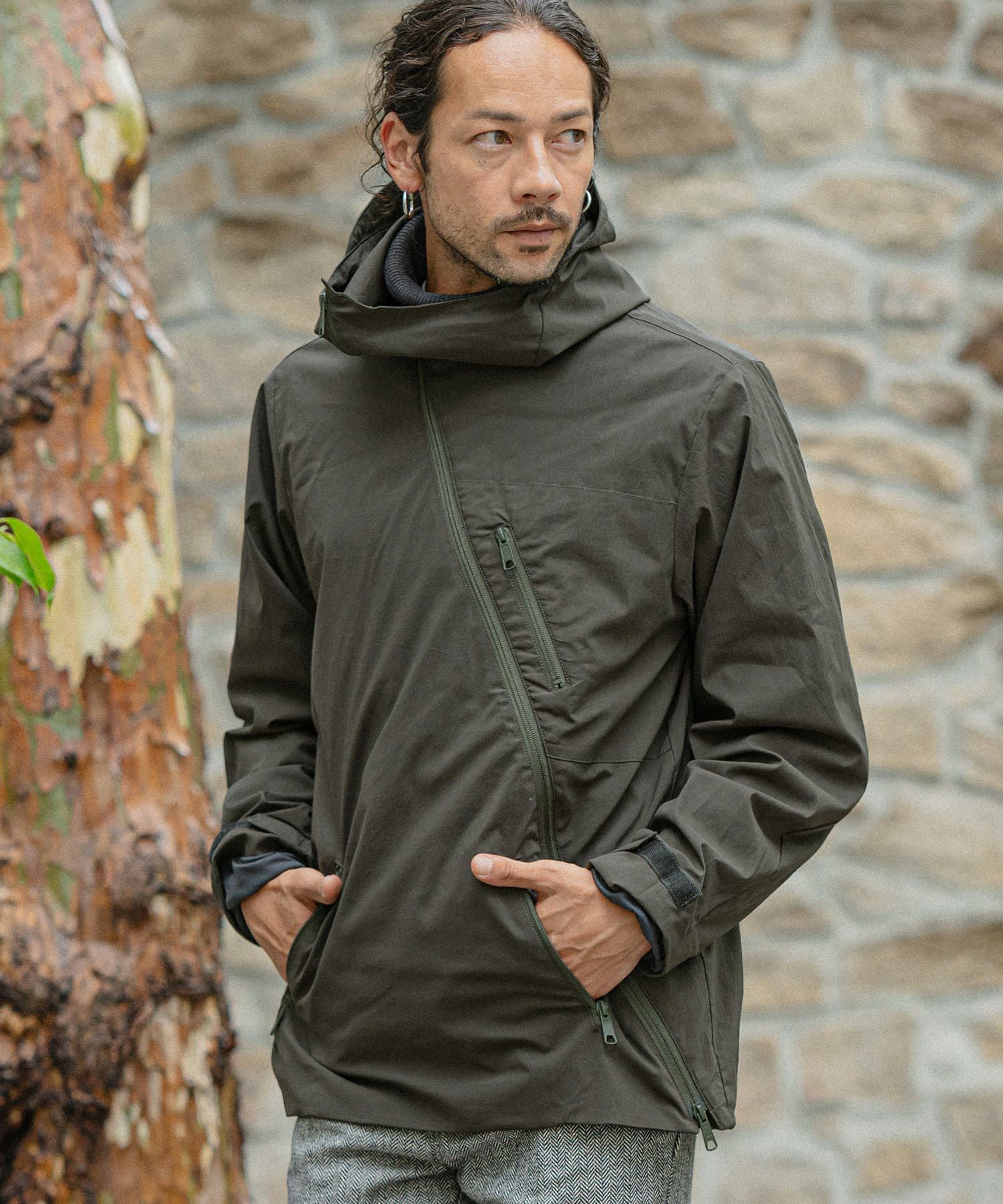 50%OFF【CAMBIO(カンビオ)】Stretch Nylon Diagonal Zipper Mountain