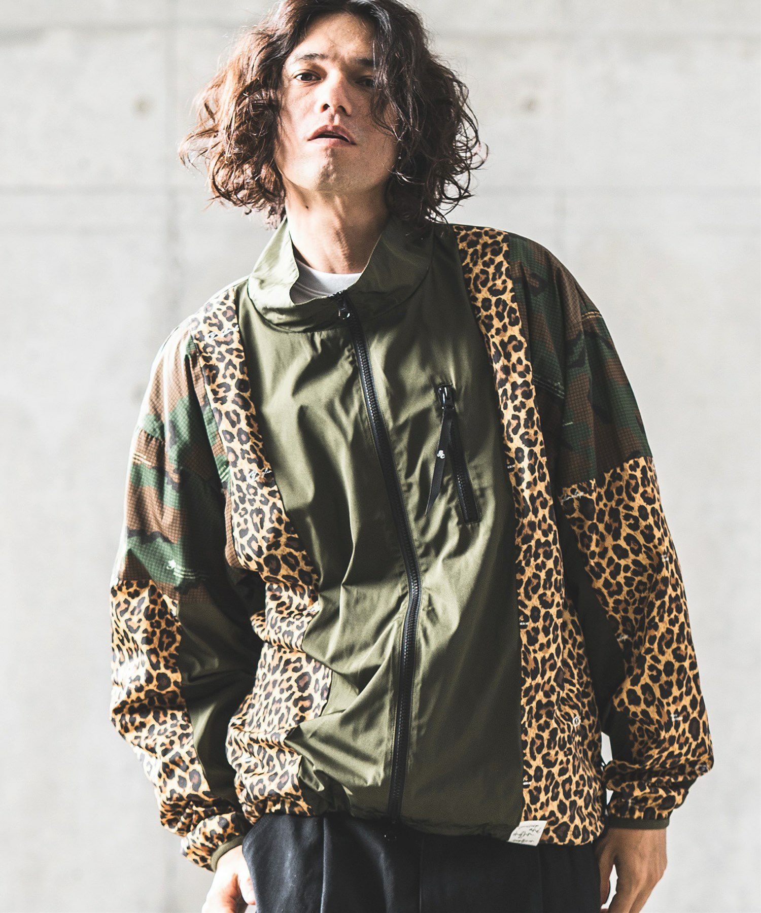 50%OFF【GLIMCLAP(グリムクラップ)】Switching design zip jacket