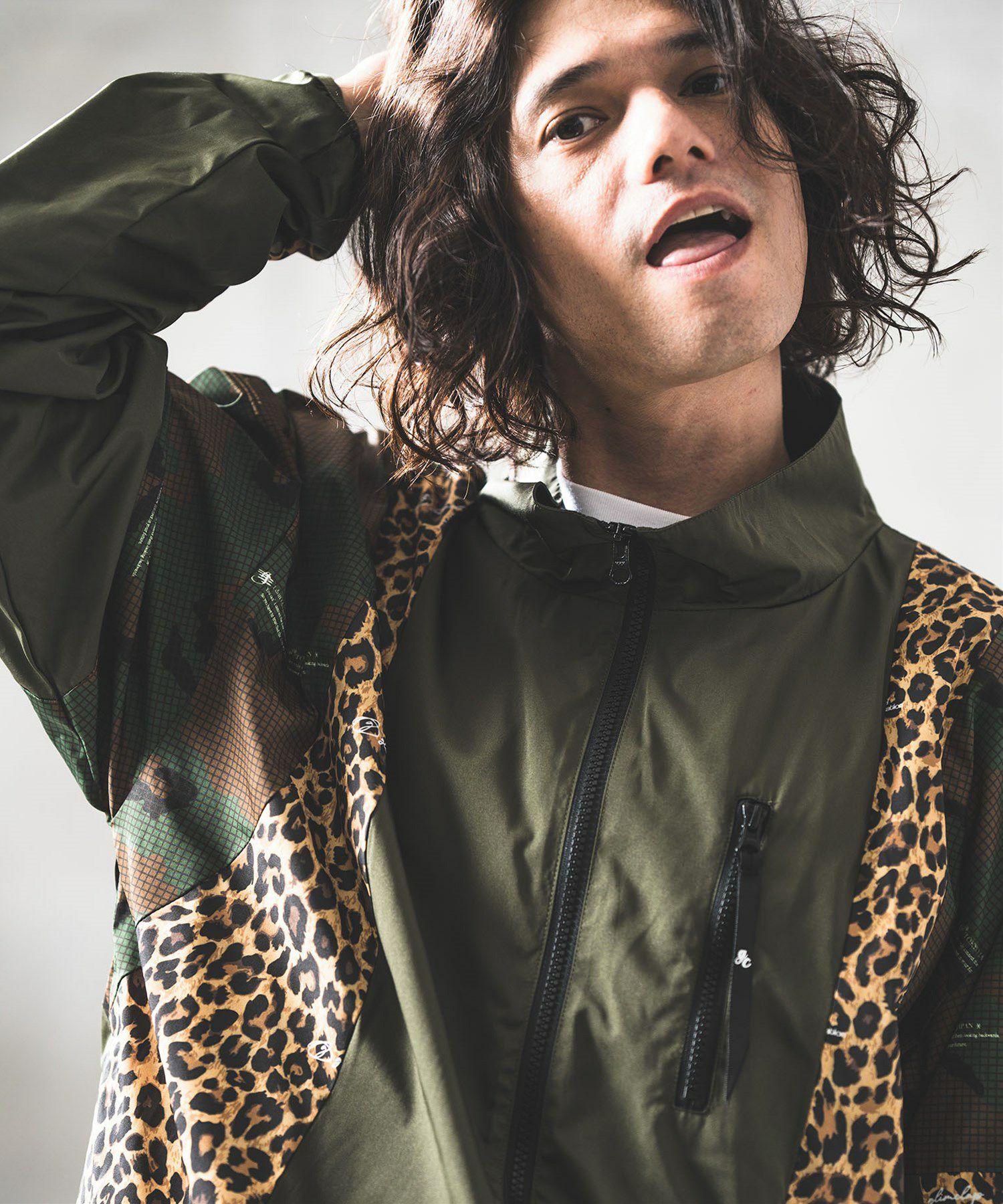 50%OFF【GLIMCLAP(グリムクラップ)】Switching design zip jacket