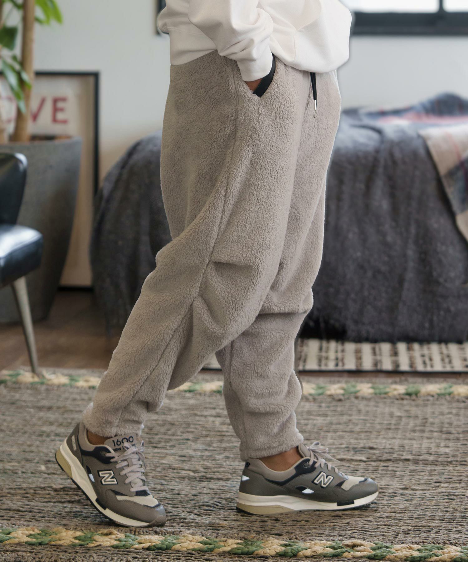 60%OFF【CAMBIO(カンビオ)】Short Microfur Balloon Pants バルーン 60%OFF【CAMBIO(カンビオ)】Short Microfur Balloon Pants バルーン