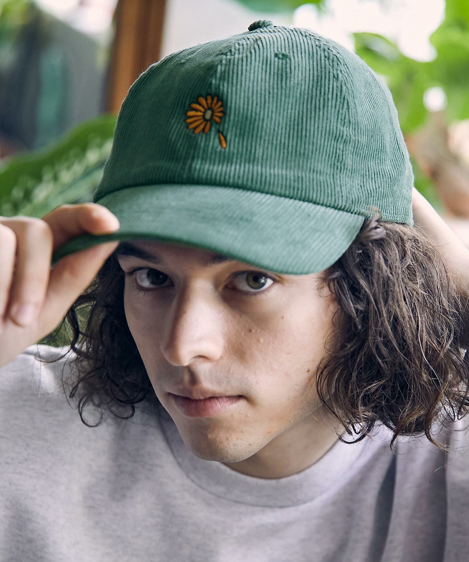 un-filled(アンフィルド)】GERBERA EMB CORDUROY CAP キャップ(SDUF