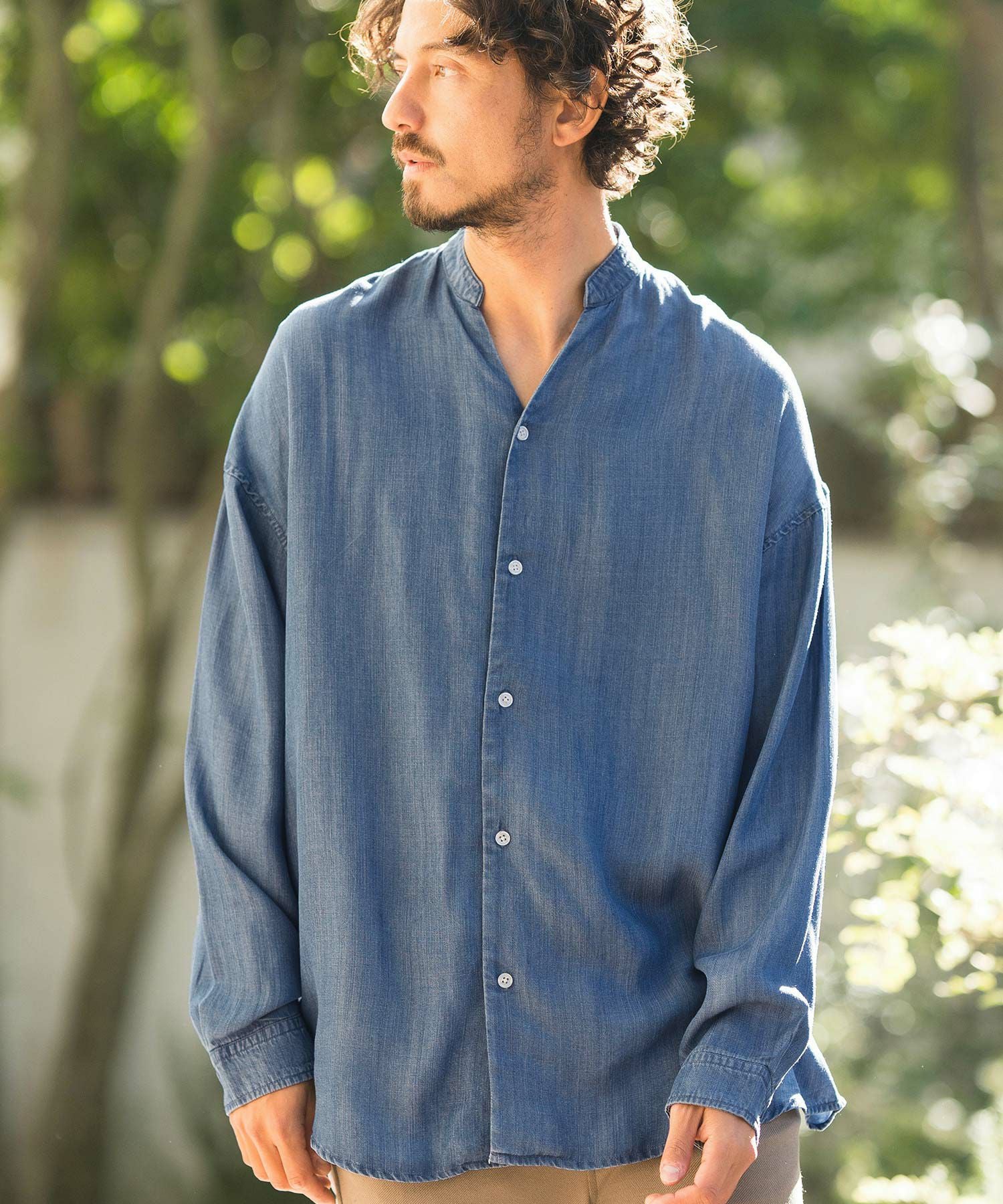 30%OFF【CAMBIO(カンビオ)】Silky Denim Band Collar Skipper Shirts