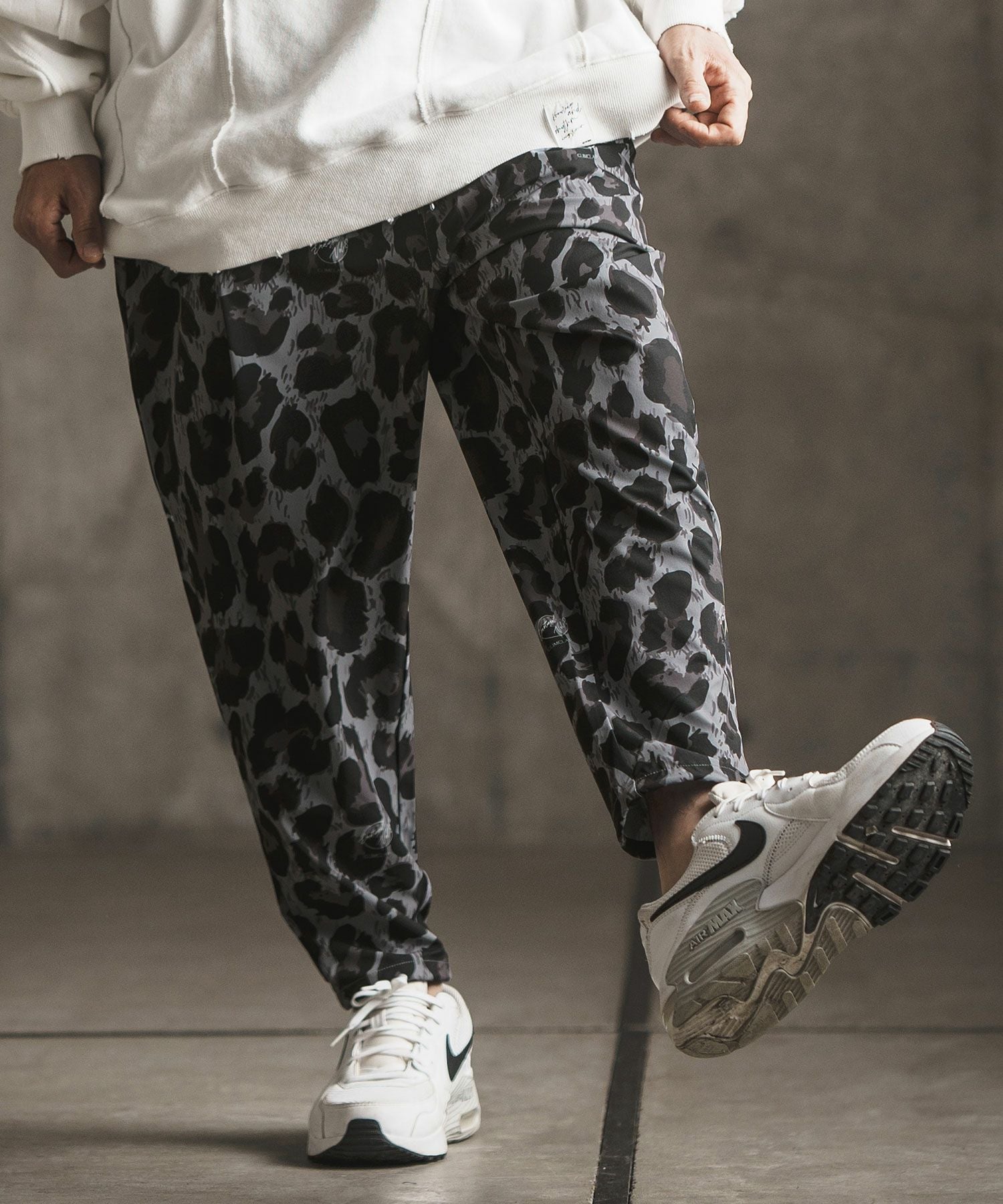 30%OFF【GLIMCLAP(グリムクラップ)】 Leopard pattern easy pants