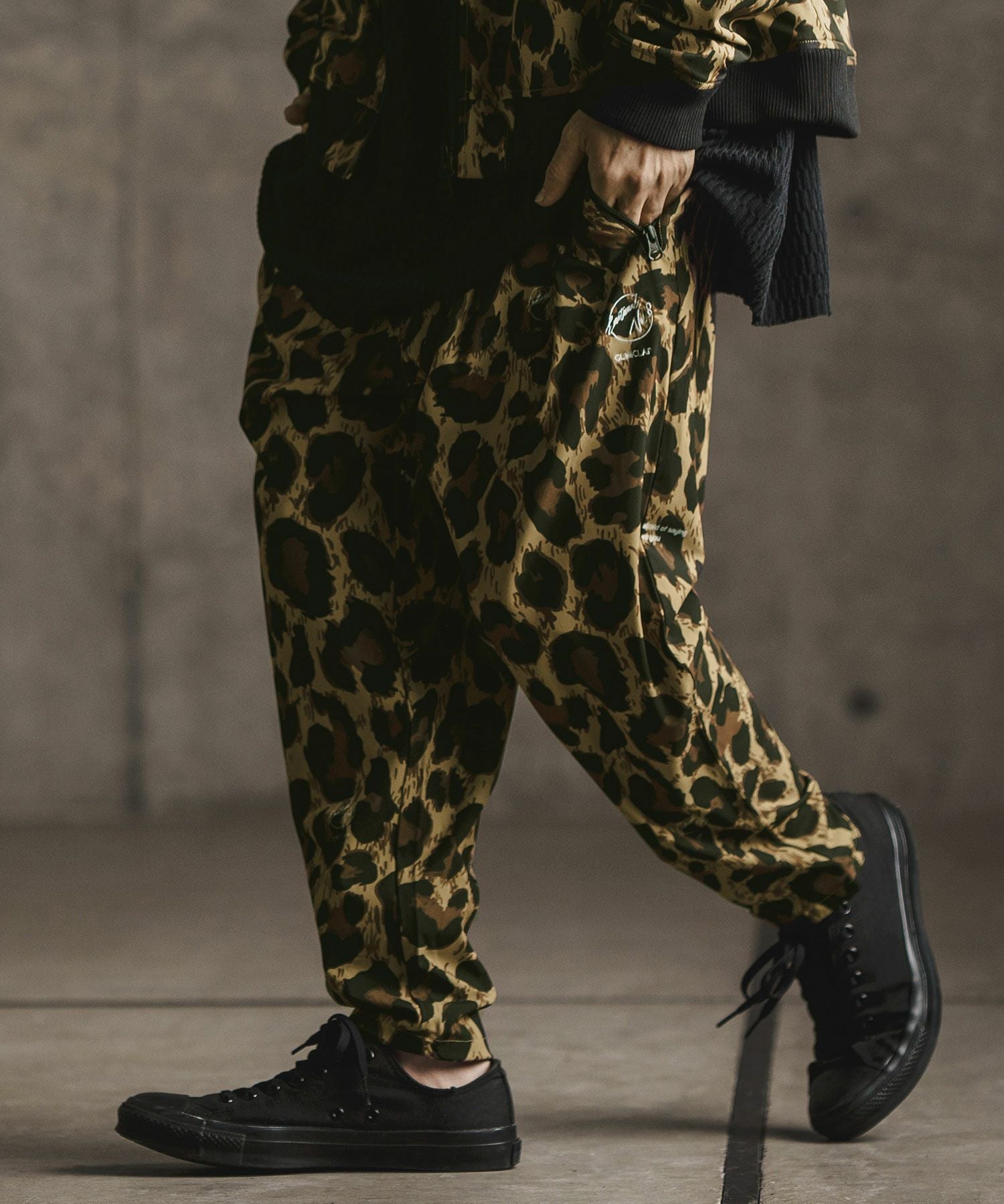 30%OFF【GLIMCLAP(グリムクラップ)】 Leopard pattern easy pants