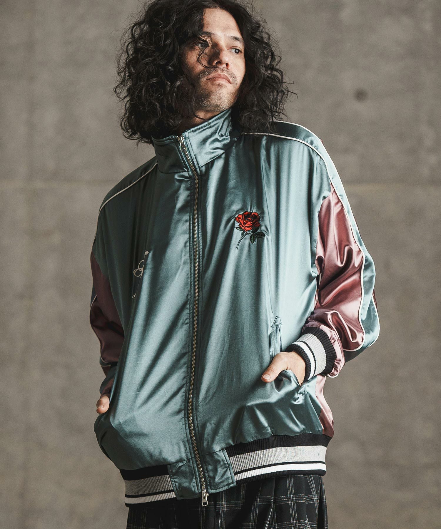 【GLIMCLAP(グリムクラップ)】スーベニアジャケット 30%OFF【GLIMCLAP(グリムクラップ)】Stand collar souvenir jacket