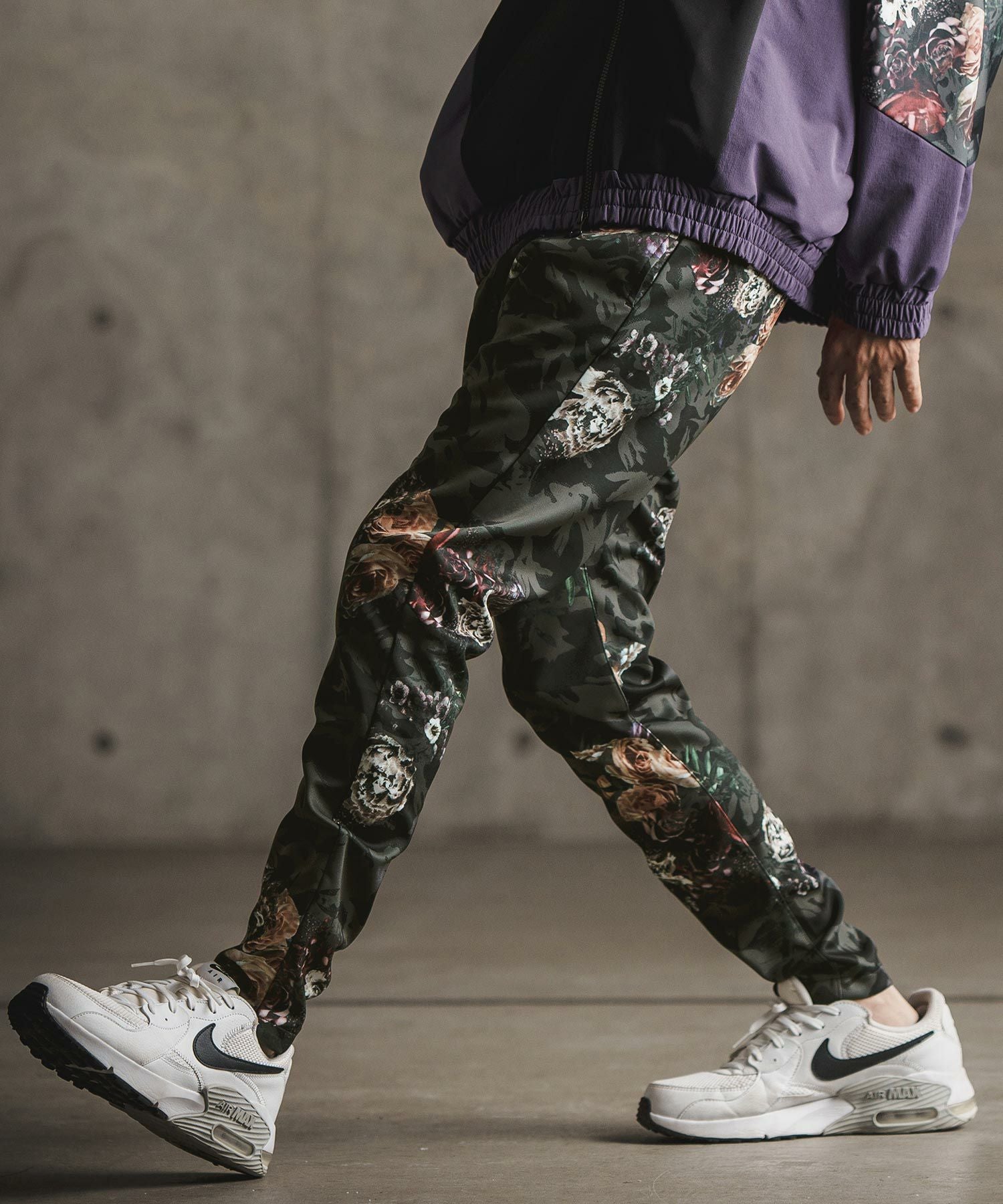 グリムクラップ GLIMCLAP 総柄パンツ GLIMCLAP(グリムクラップ)】Tight fit track pants-Ver. color pattern