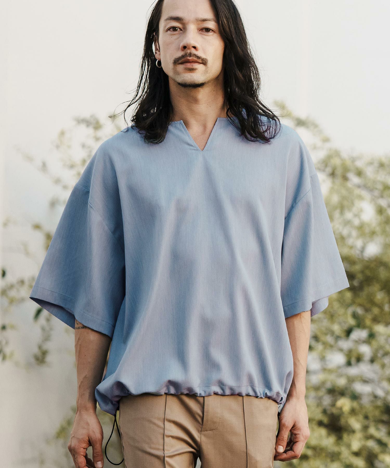 50%OFF【CAMBIO(カンビオ)】 Smooth Key Neck Design Short Sleeve