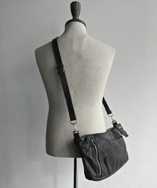 DECADE 本革 大容量ショルダーバッグ DECADE(ディケイド)】【予約販売5月下旬～6月上旬入荷】Shoulder Bag