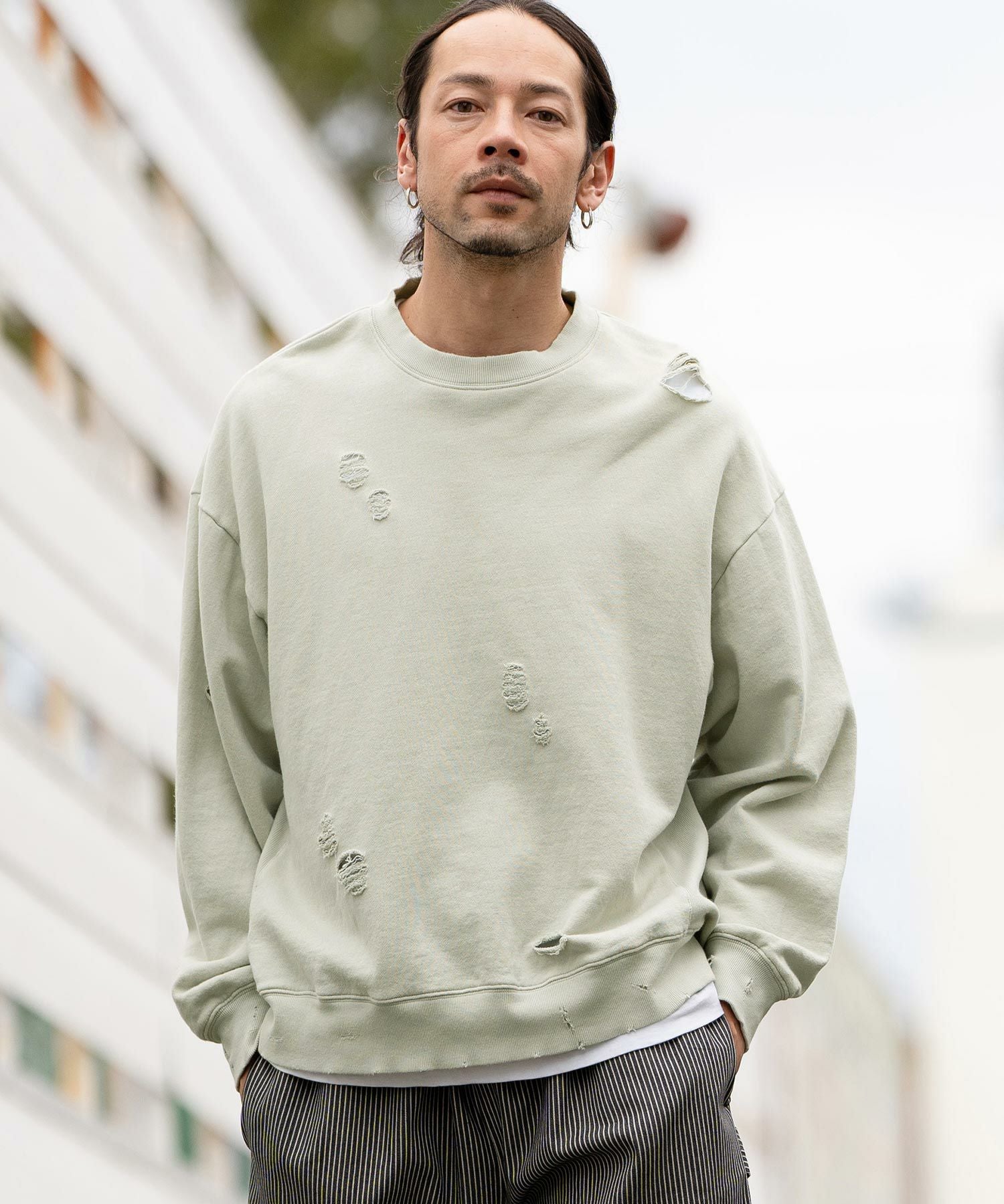 60%OFF【CAMBIO(カンビオ)】裏毛製品染めダメージクルーネック
