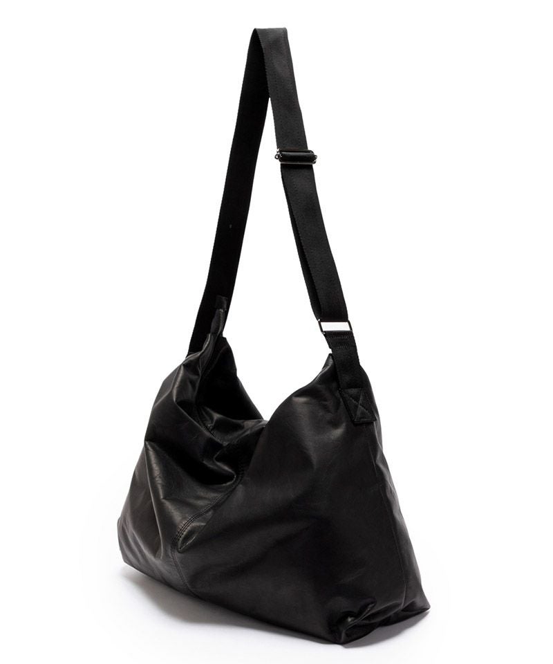 MR.OLIVE E.O.I】 WATER PROOF LIGHT LEATHER -MESSENGER BAG 