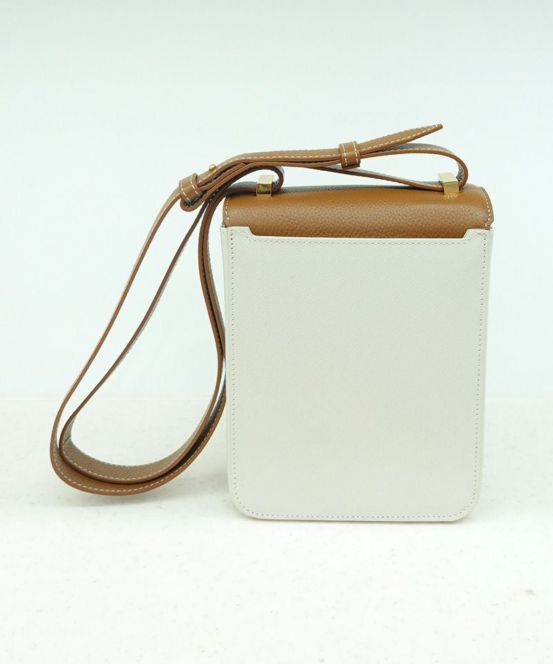 【未使用】CULLNI レザーショルダーバッグ　オフホワイト 30%OFF【CULLNI(クルニ)】Leather Looped Strap Mini Shoulder Bag