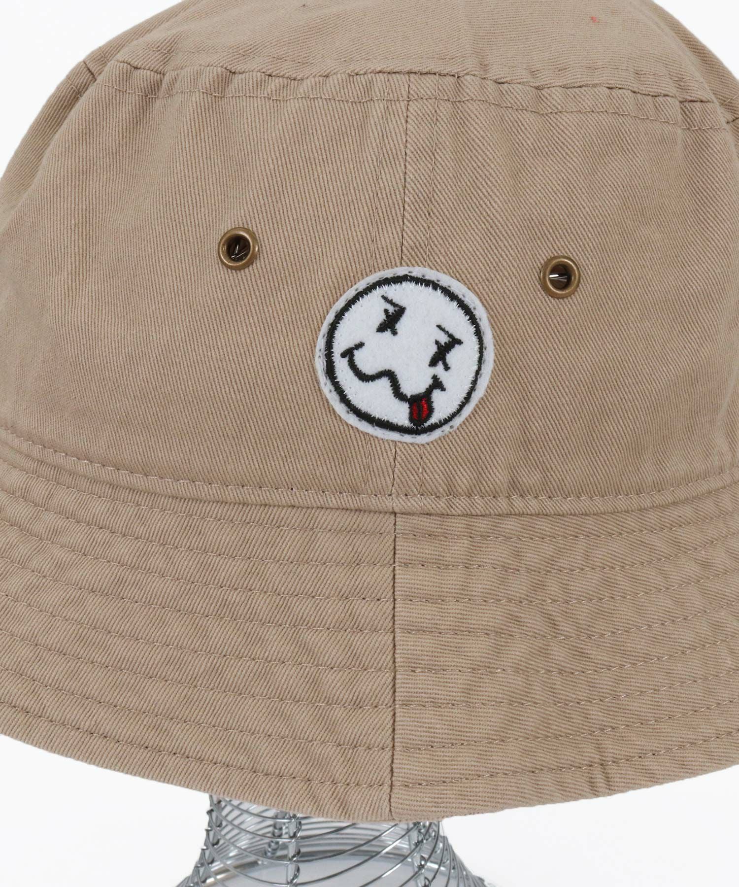 50%OFF【seventy seven(セブンティセブン)】 embroidery bucket hat