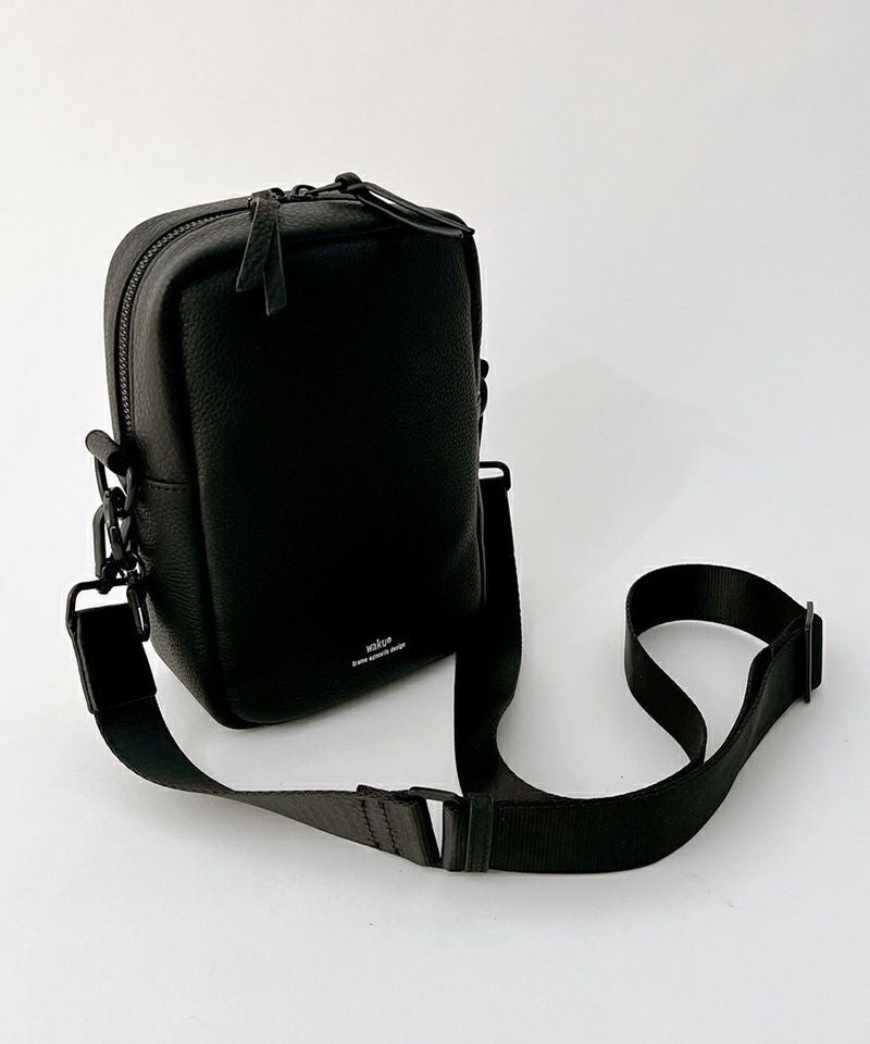 waku 縦型ショルダーバッグ waku（ワク） ミニショルダーバッグ ポシェット 縦長スクエア