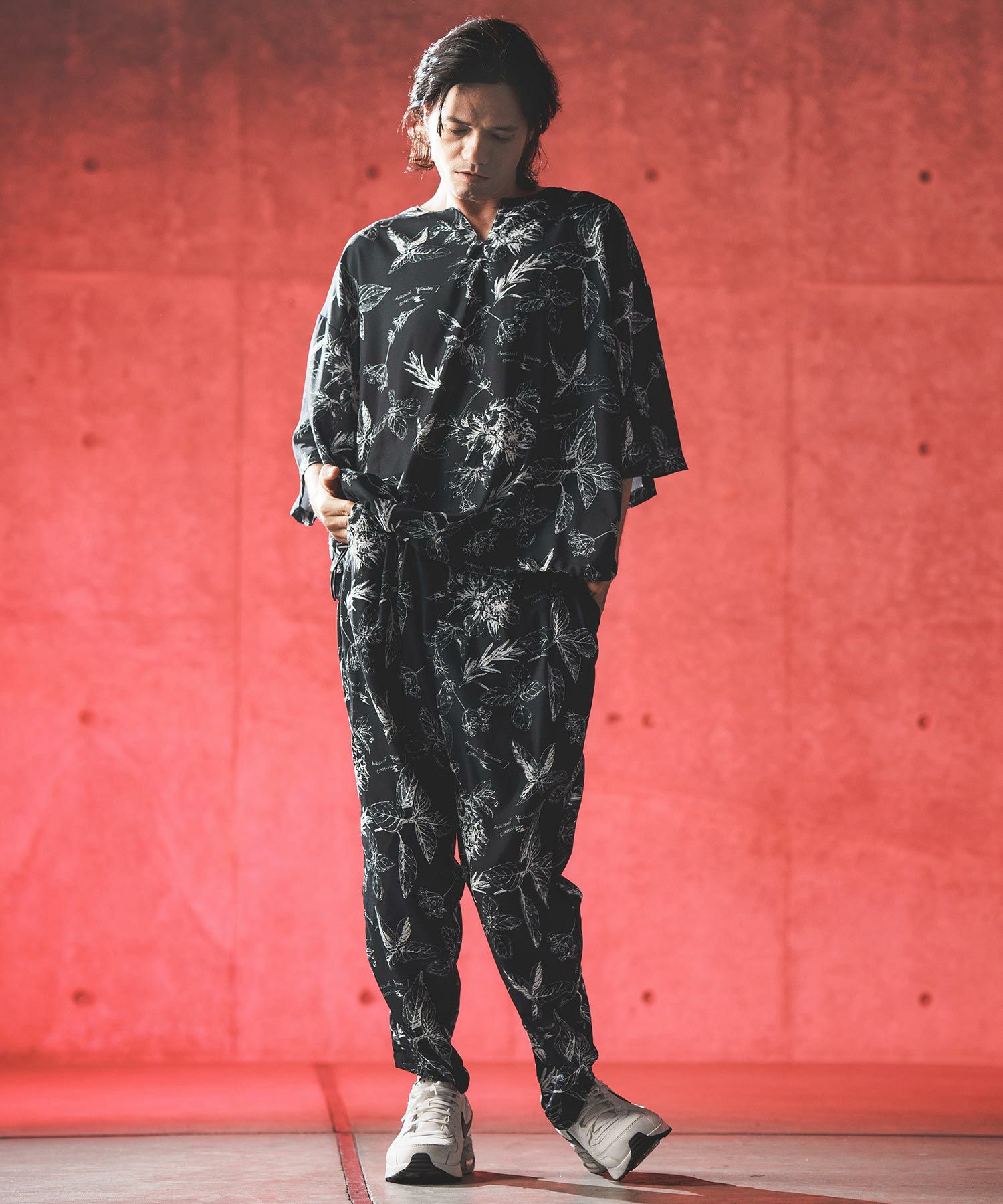 50%OFF【GLIMCLAP(グリムクラップ)】 Monotone botanical fabric short