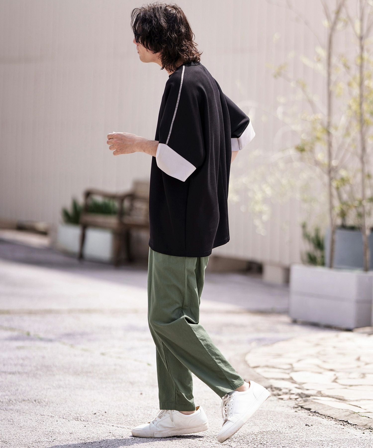 最終値下げ！美品‼️ボーダーズ　38 テーパードパンツ　定番パンツ 60%OFF【CAMBIO(カンビオ)】コットンリネンキャンバステーパードパンツ