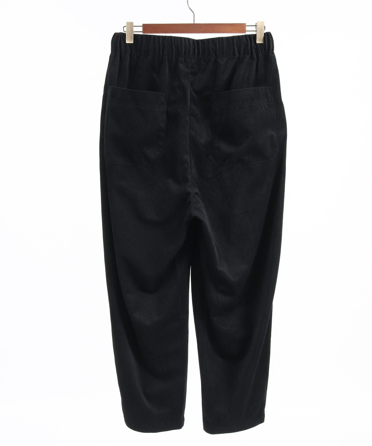 50%OFF【CAMBIO(カンビオ)】細畝コーデュロイタックテーパードパンツ