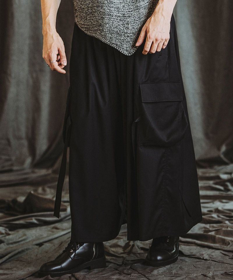 30%OFF【NO ID.(ノーアイディー)】ﾐﾘﾀﾘｰｷﾞｬｻﾞｰﾊﾞｷﾞｰﾄﾗｳｻﾞｰｽﾞ パンツ