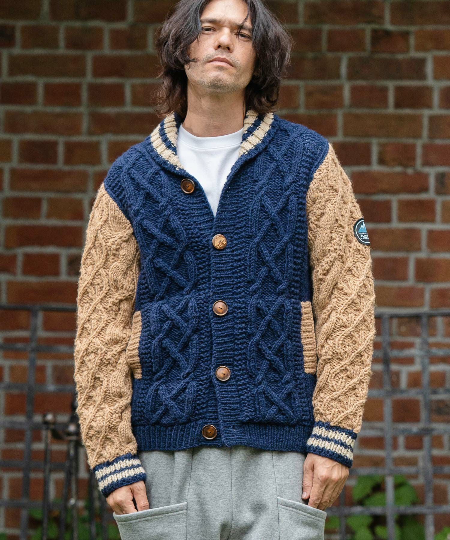 CAMBIO(カンビオ)】【HIMALAYAN CLIMBERS HAND-KNIT】手編みスタジャン