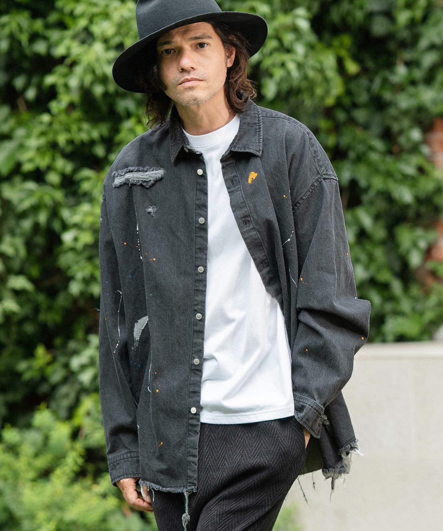 JIMWAGTシャツ 50%OFF【CAMBIO(カンビオ)】Distressed Paint Denim Shirts デニム