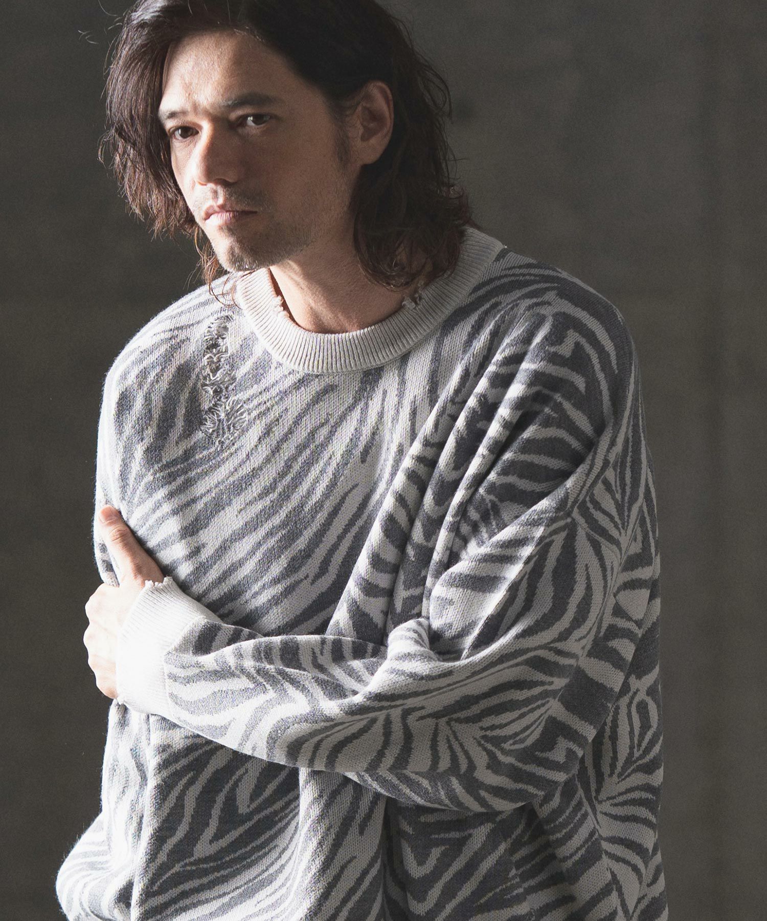 30%OFF【GLIMCLAP(グリムクラップ)】Zebra jacquard oversized sweater