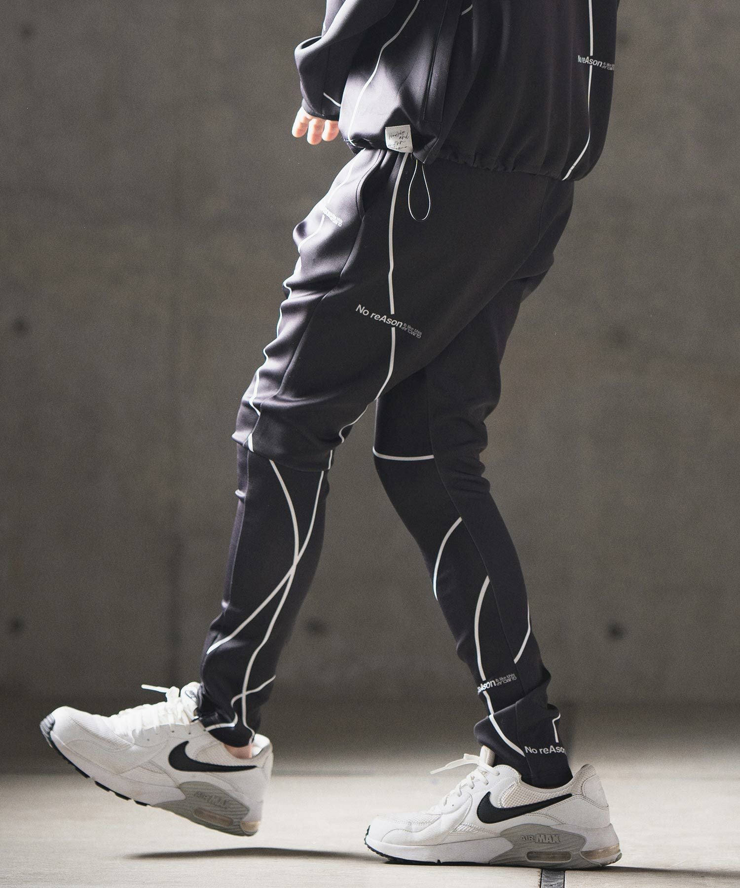 30%OFF【GLIMCLAP(グリムクラップ)】Tight fit track pants -geometric