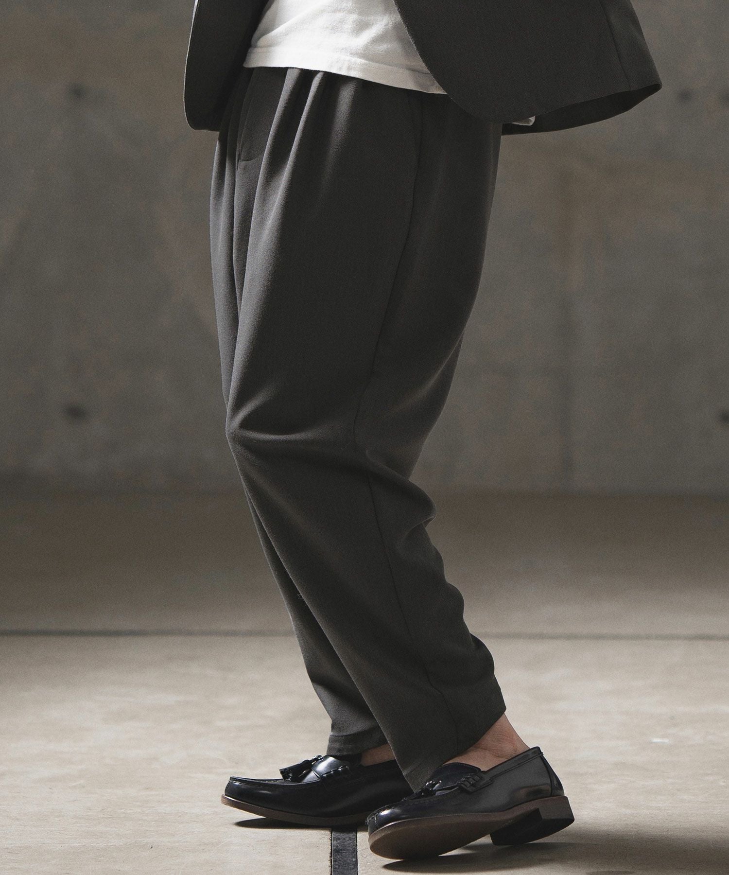 30%OFF【GLIMCLAP(グリムクラップ)】 Cocoon silhouette pants