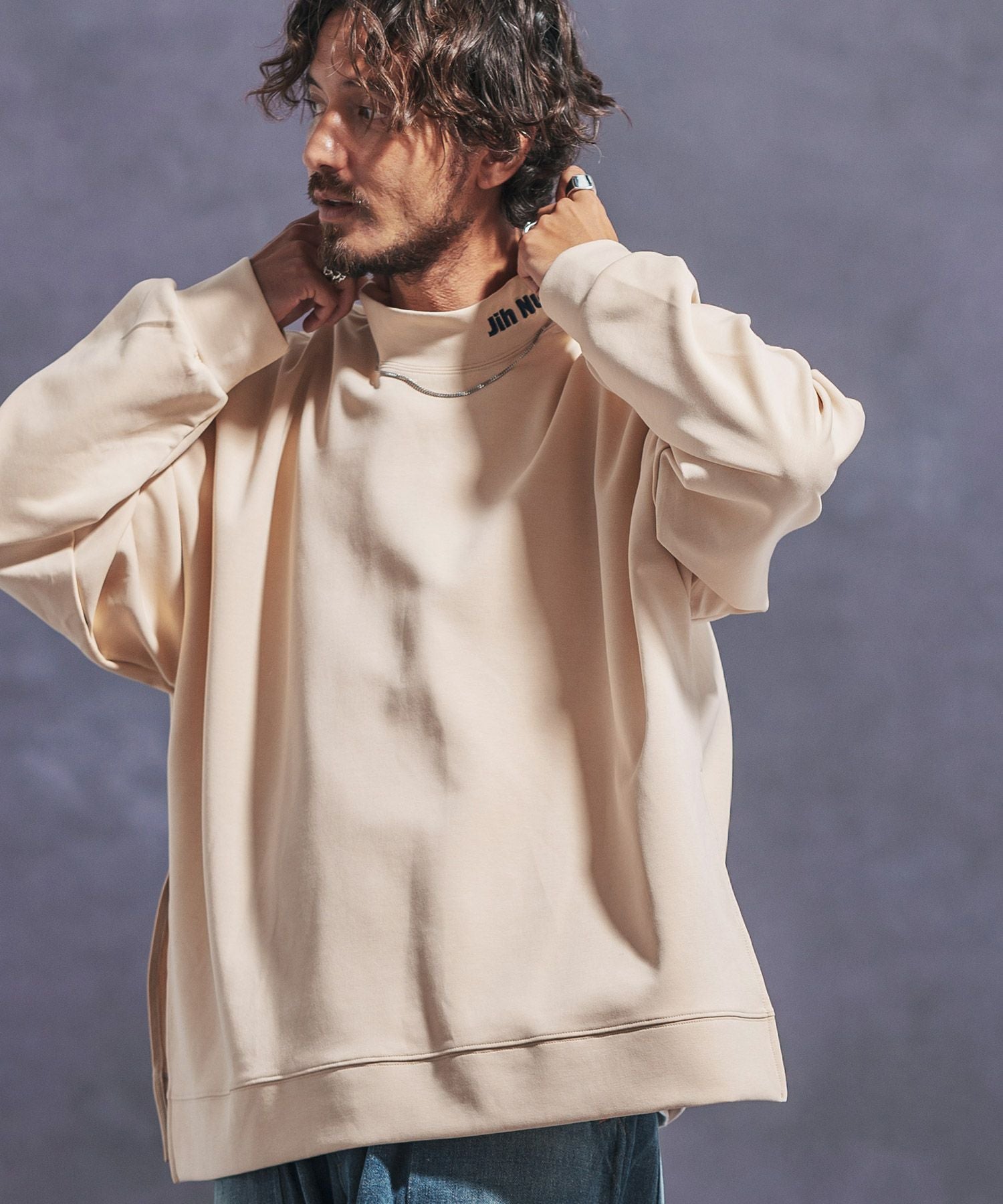 50%OFF【Jih Nunc(ジーヌンク)】ルーズシルエットモックネックポンチ