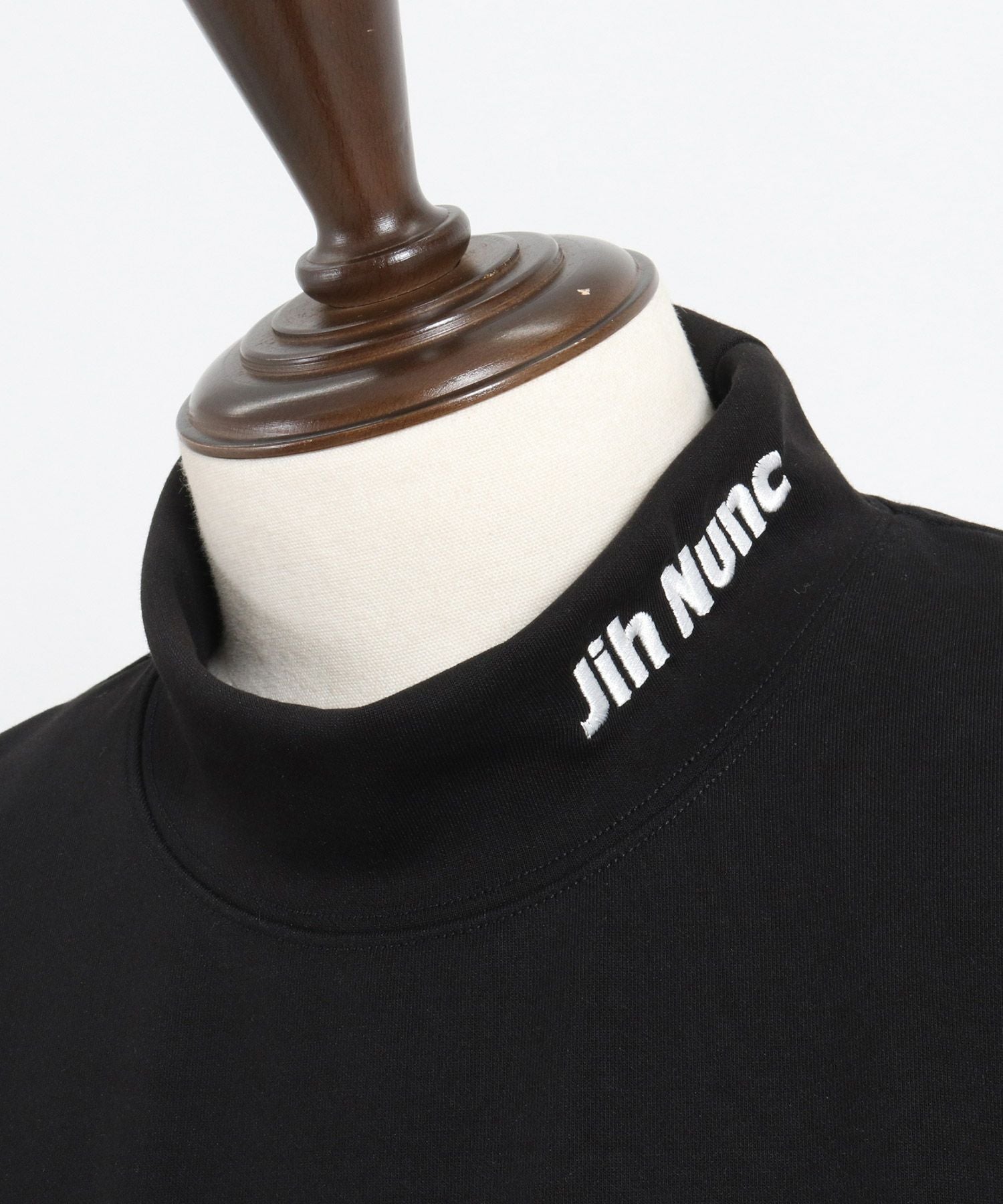 50%OFF【Jih Nunc(ジーヌンク)】ルーズシルエットモックネックポンチ