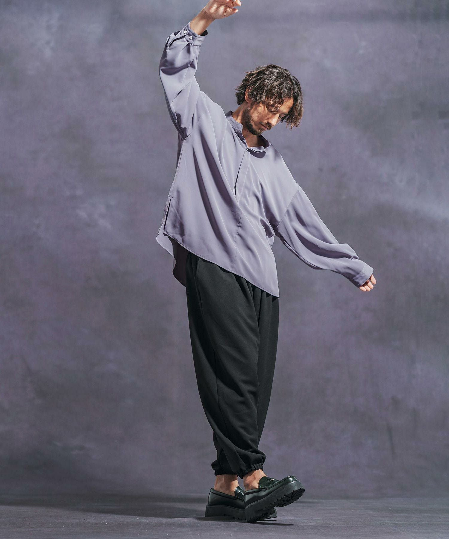 Jih Nunc(ジーヌンク)】スタンドカラー比翼プルオーバーシャツ(JIH