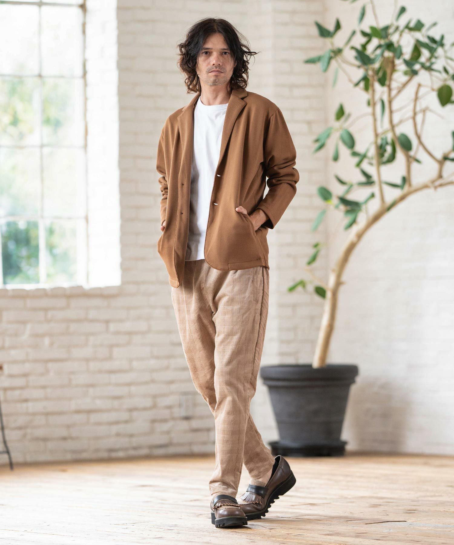 Rough and Rugged L ブラウン コーデュロイジャケット・パンツ ブラウンのコーデュロイパンツ大人はどう着こなす？〜Octet Men