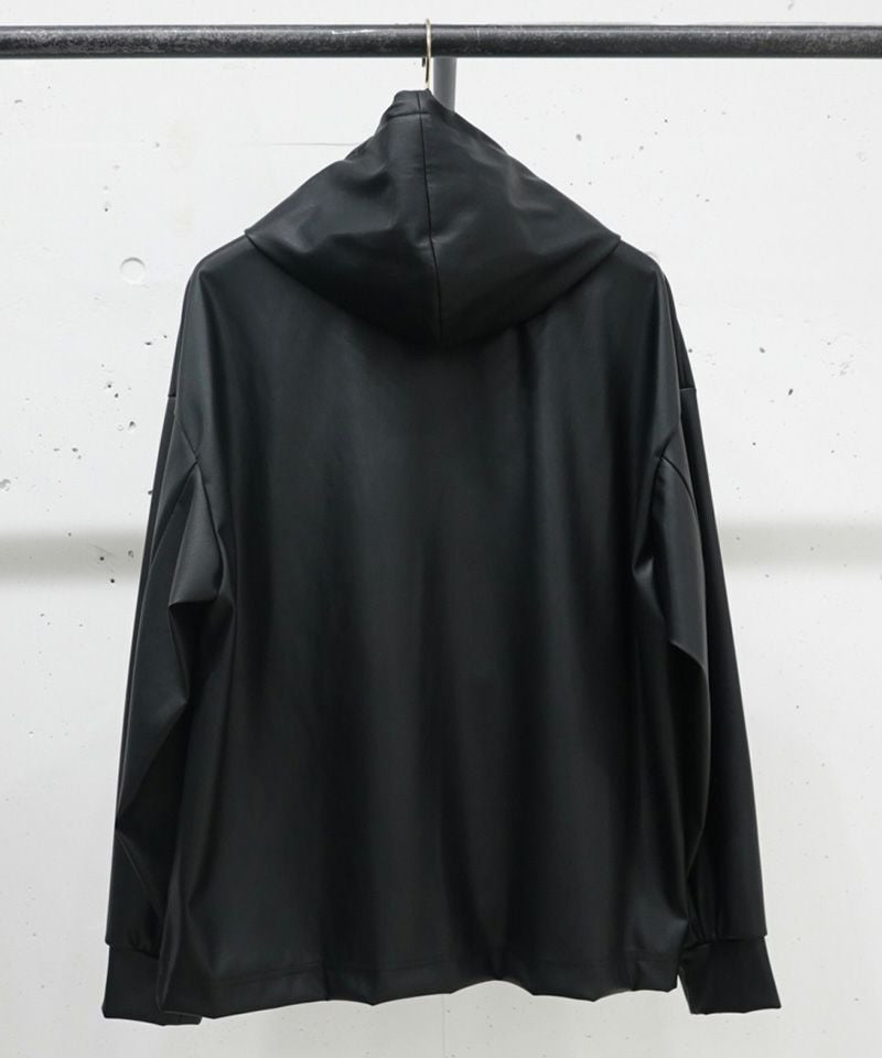 B17597 未使用 クルニ 24AW フェイクレザーボタンフーディブルゾン緑1 B17597 未使用 クルニ 24AW フェイクレザーボタンフーディブルゾン緑1