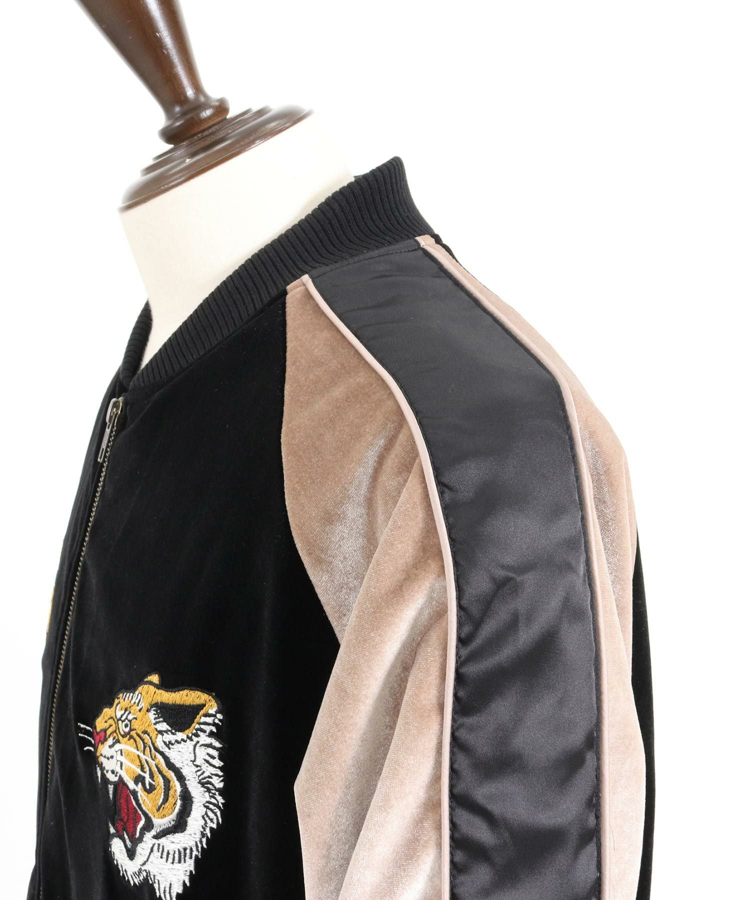 50%OFF【CAMBIO(カンビオ)】Tiger Embroidered Velour Souvenir Jacket
