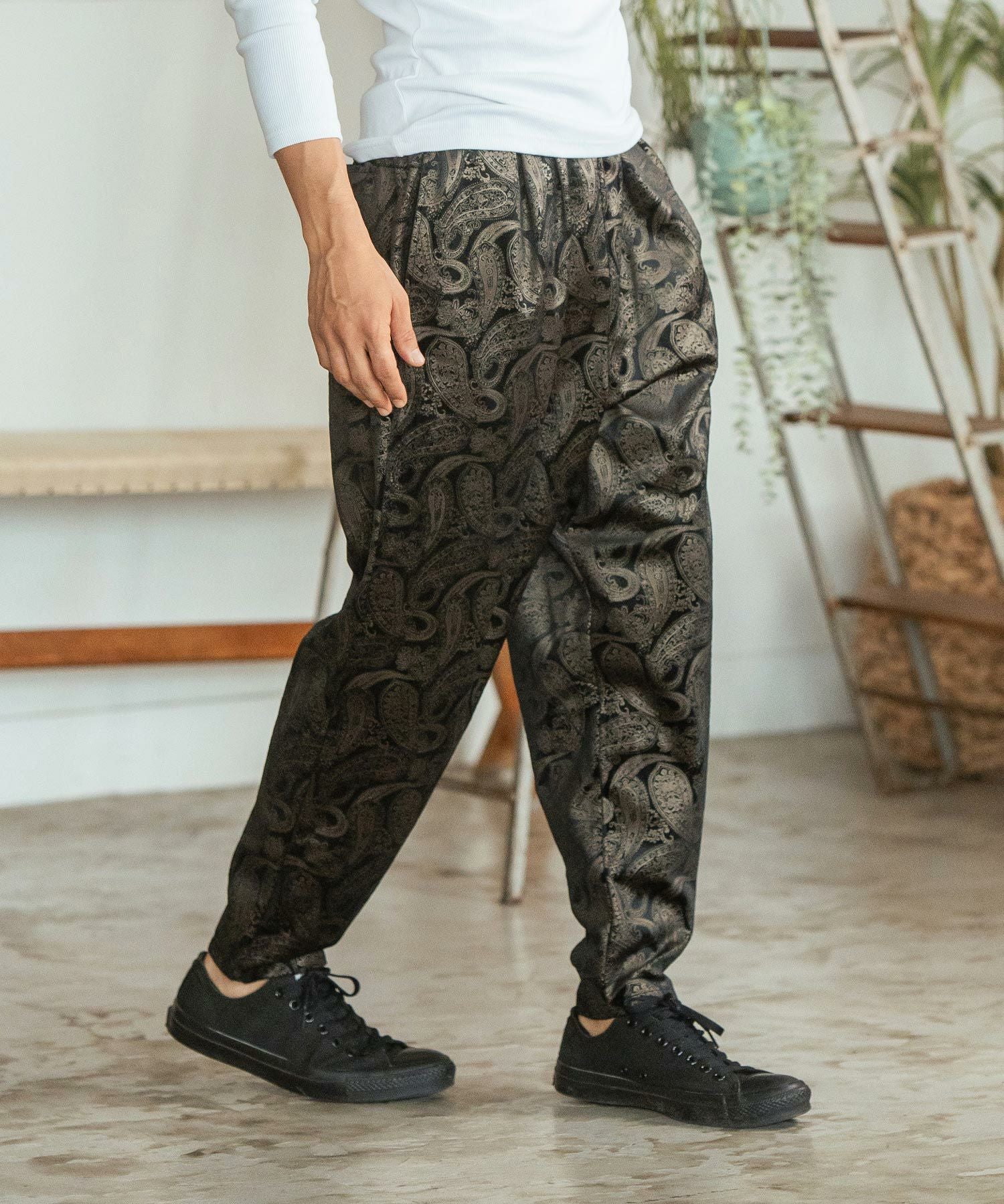 30%OFF【CAMBIO(カンビオ)】Paisley Two Tuck Pants ジョガーパンツ