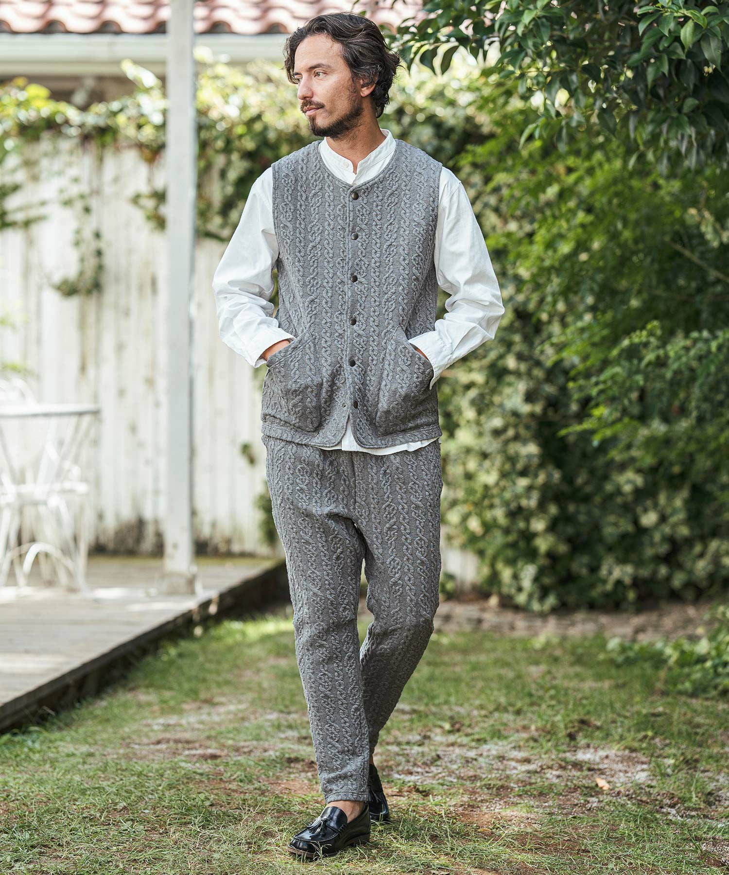 週末のお値下げ　ハンドメイドのベストとパンツ　センソユニコ風 50%OFF【CAMBIO(カンビオ)】Japanese Fabricケーブルキルティング