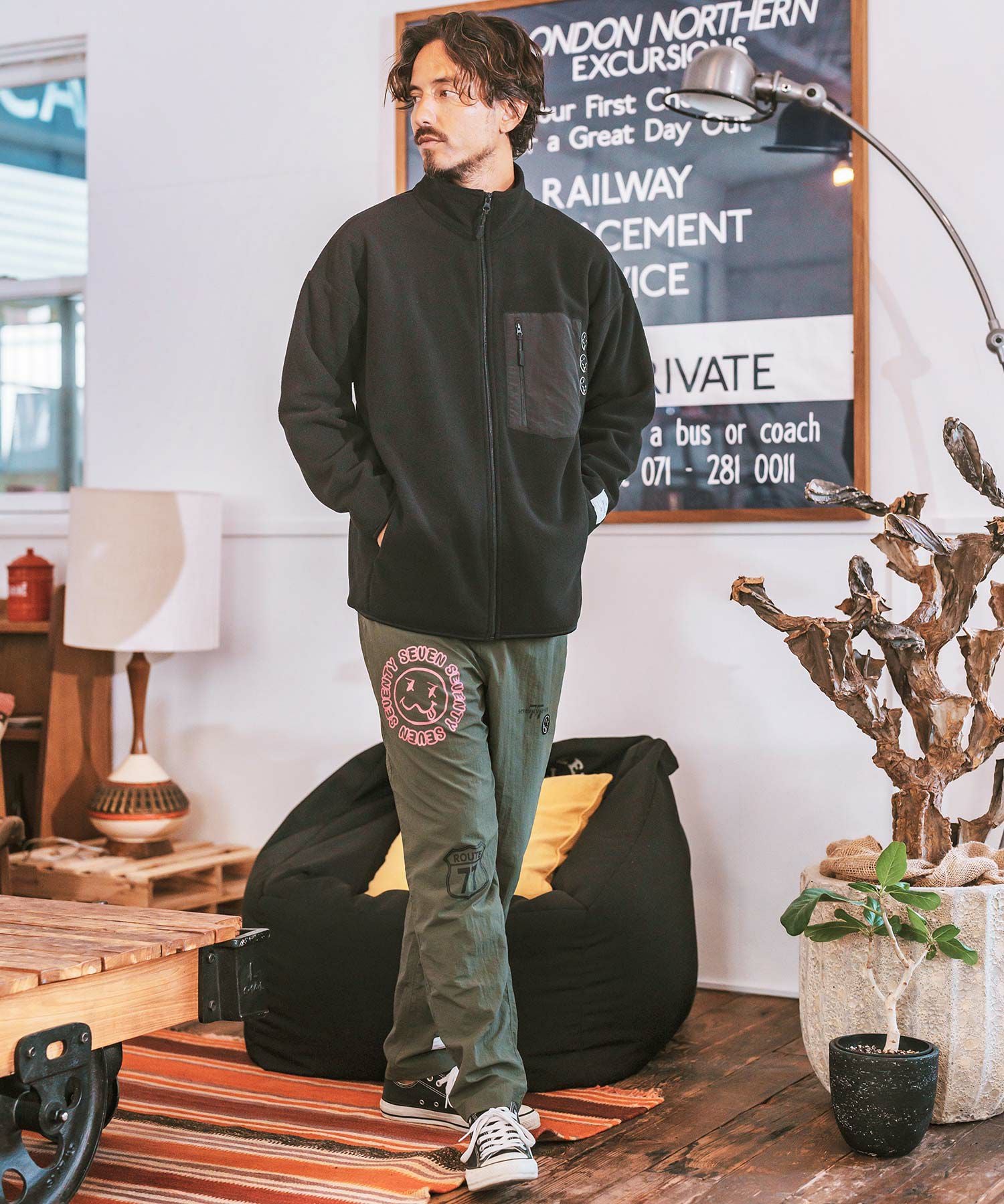 30%OFF【seventy seven(セブンティセブン)】stand collar fleece