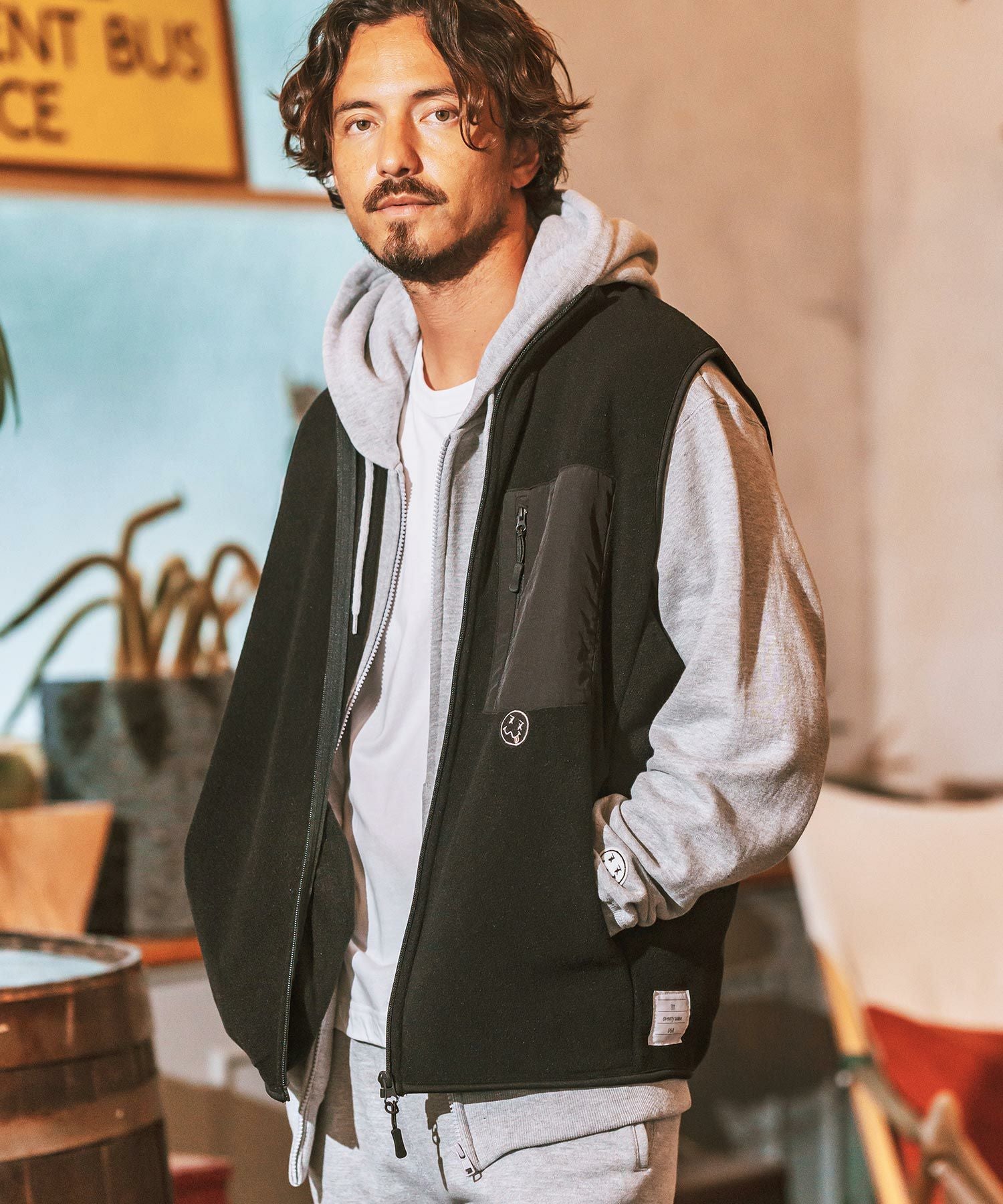AVATI ベスト 30%OFF【seventy seven(セブンティセブン)】fleece zip vest ベスト