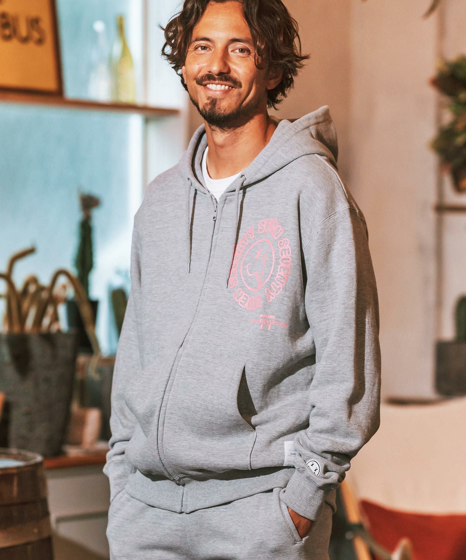 On Sweat 上下 (M) 30%OFF【seventy seven(セブンティセブン)】middle onz zip up sweat