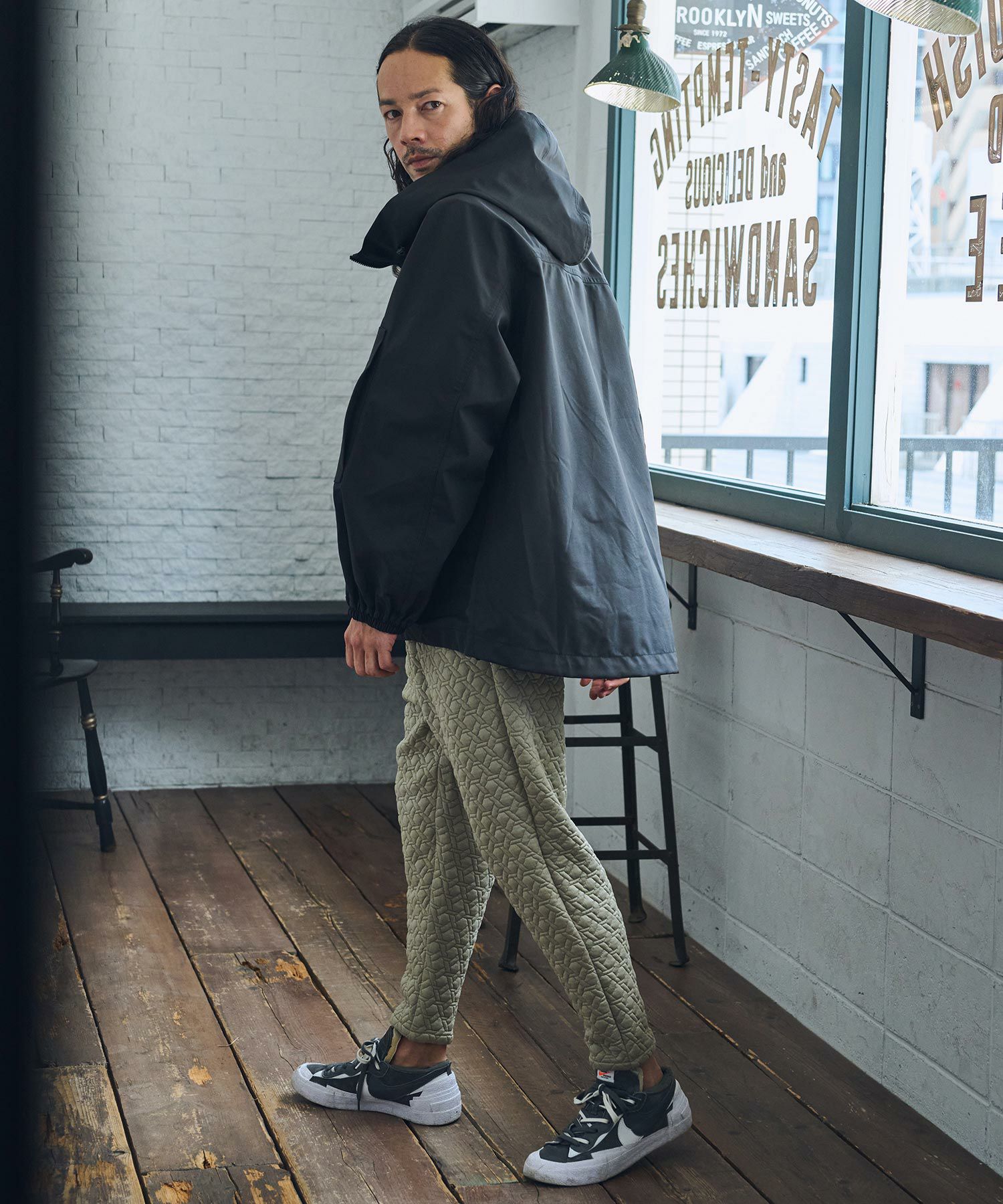 50%OFF【CAMBIO(カンビオ)】ビッグフーデッドマウンテンパーカー 50%OFF【CAMBIO(カンビオ)】ビッグフーデッドマウンテンパーカー